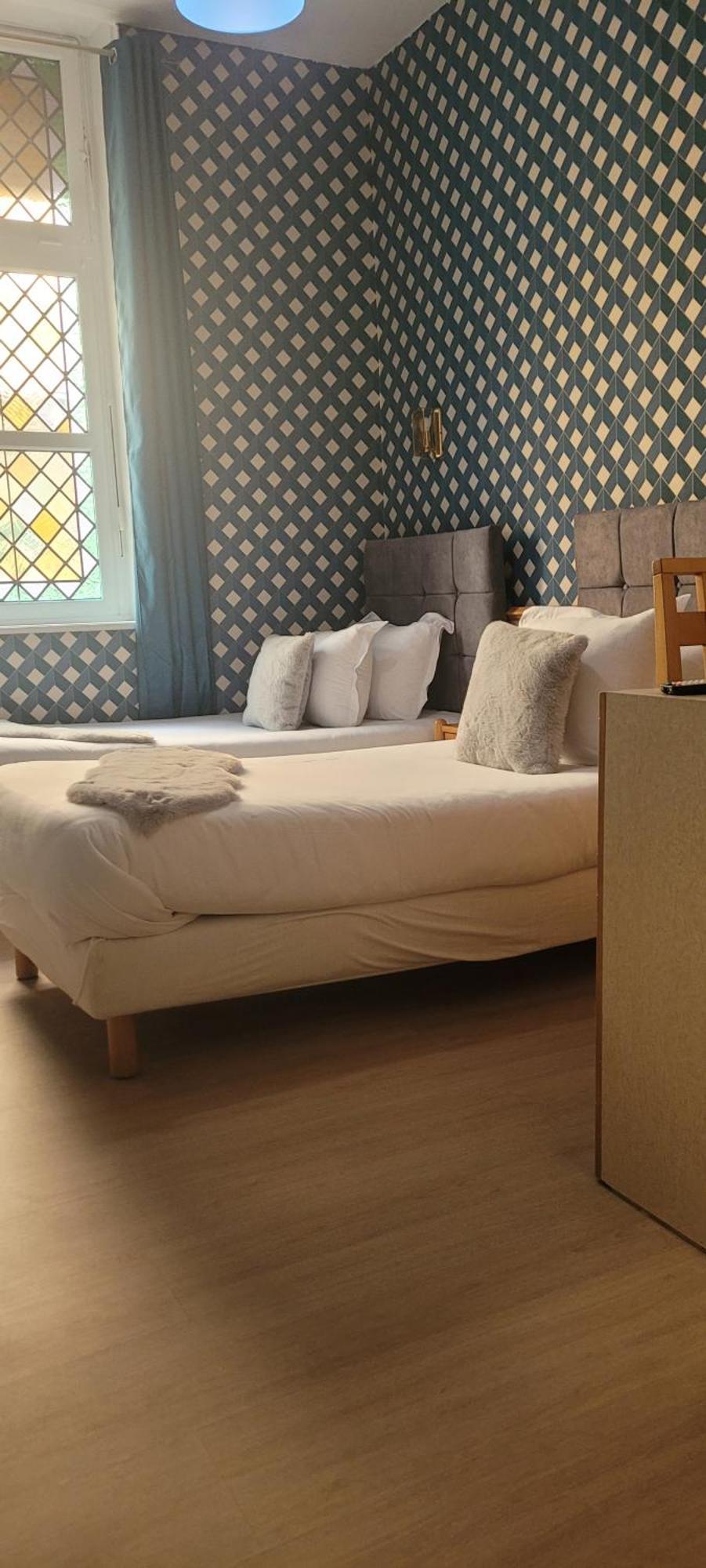 Twin Room,1546102165:JPEG