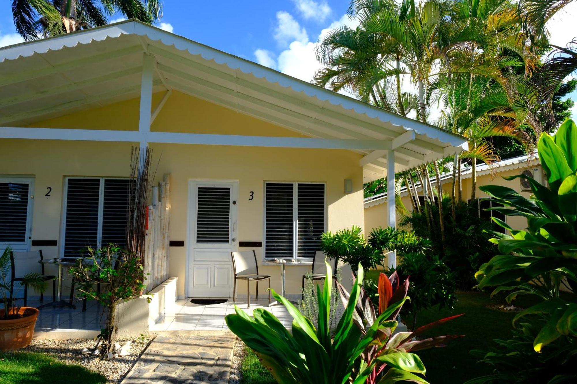 One-Bedroom Bungalow
