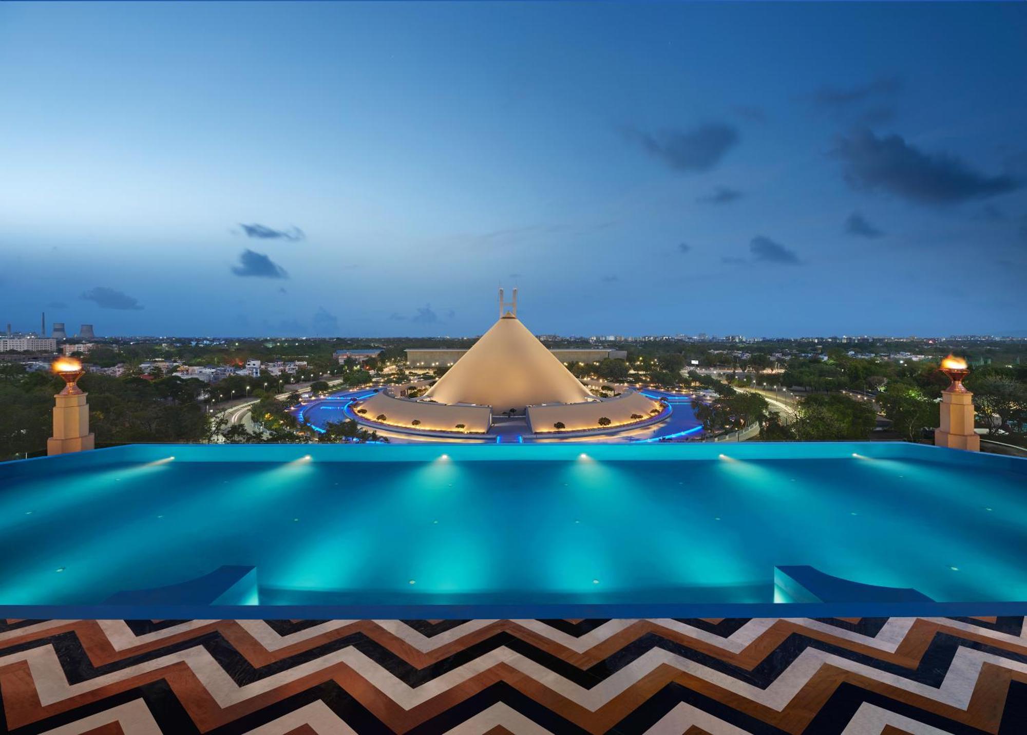 Deluxe Horizon View - 15% Discount on Food & Beverages - 1000 Credit points for SPA per room per stay