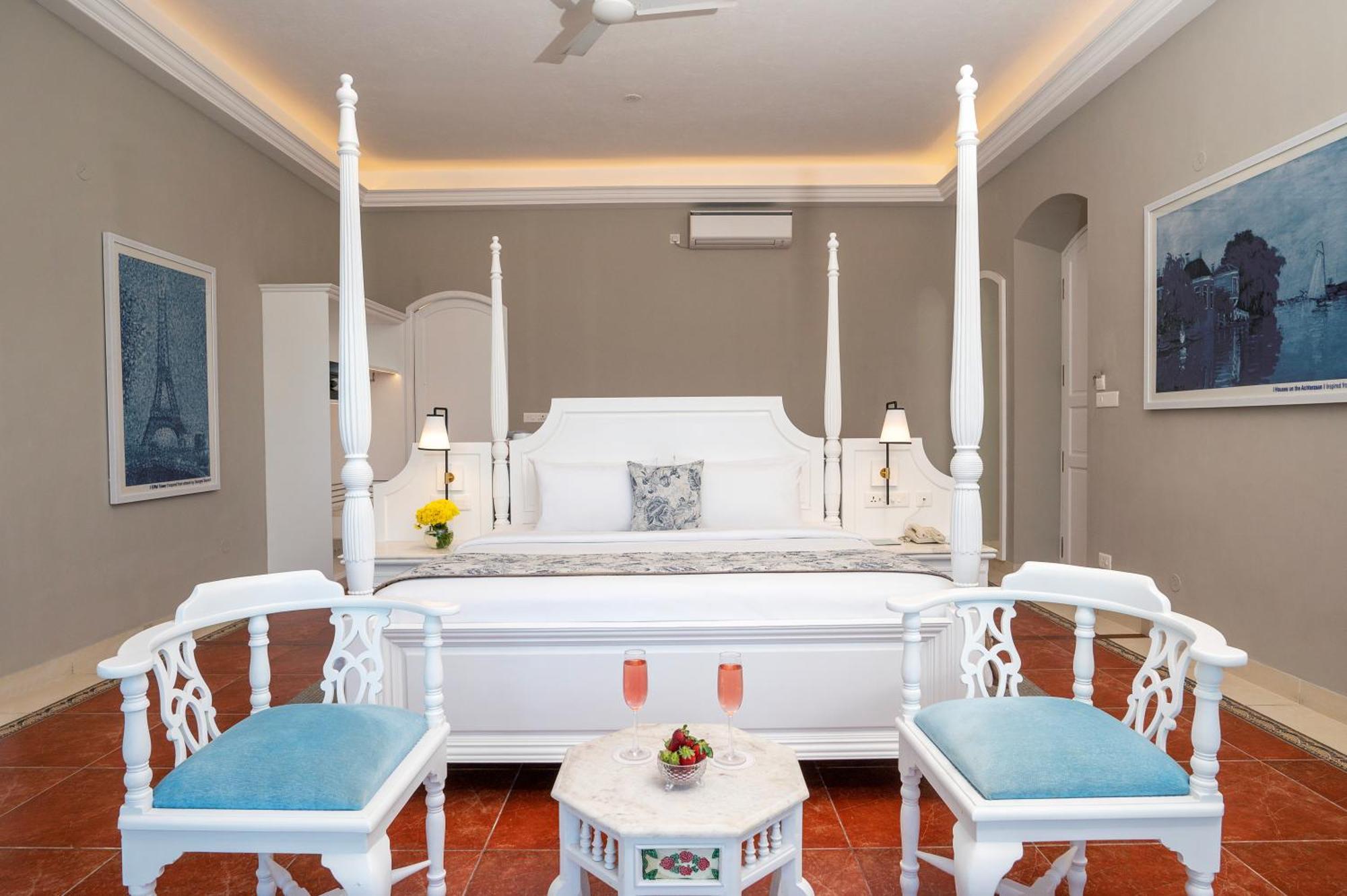 Suite with Balcony