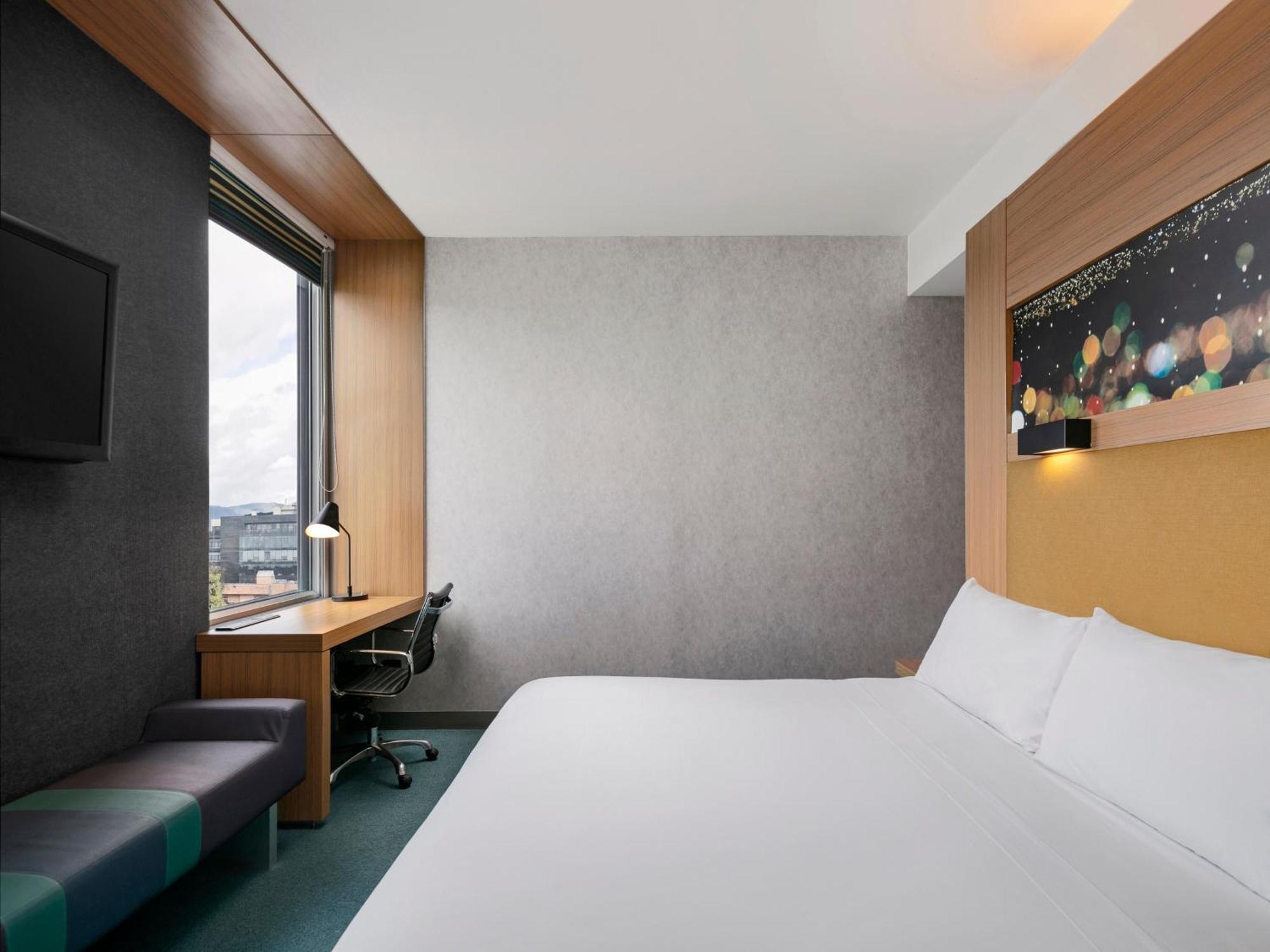 Aloft Guest Room Guest room 1 King,1546458292:JPEG