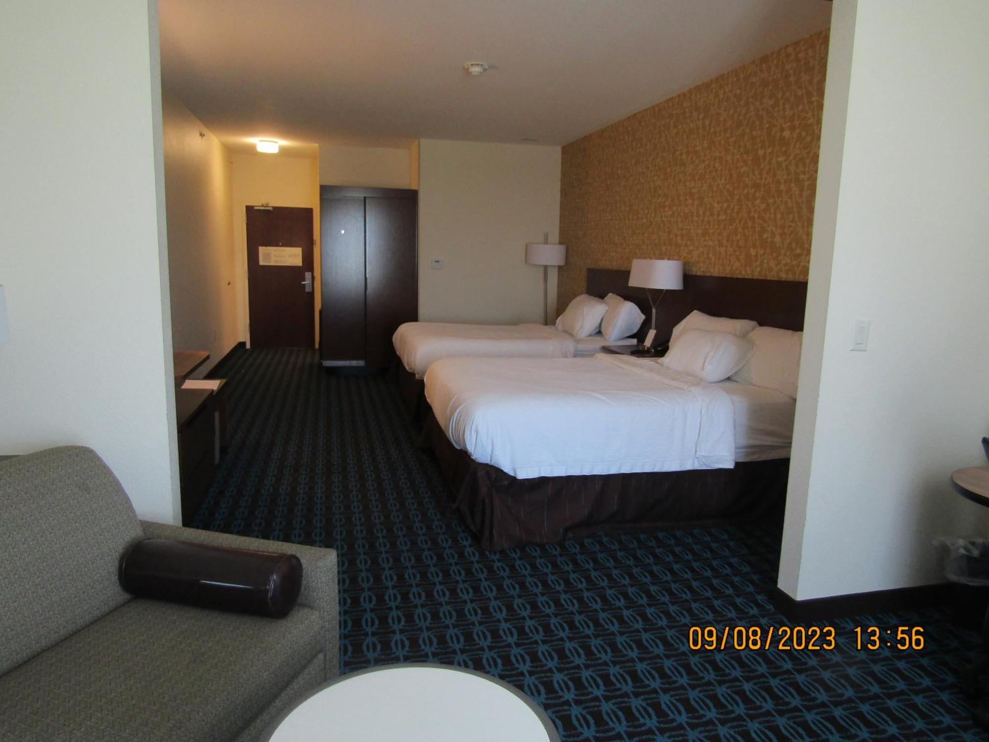 One-Bedroom Suite with Sofa Bed