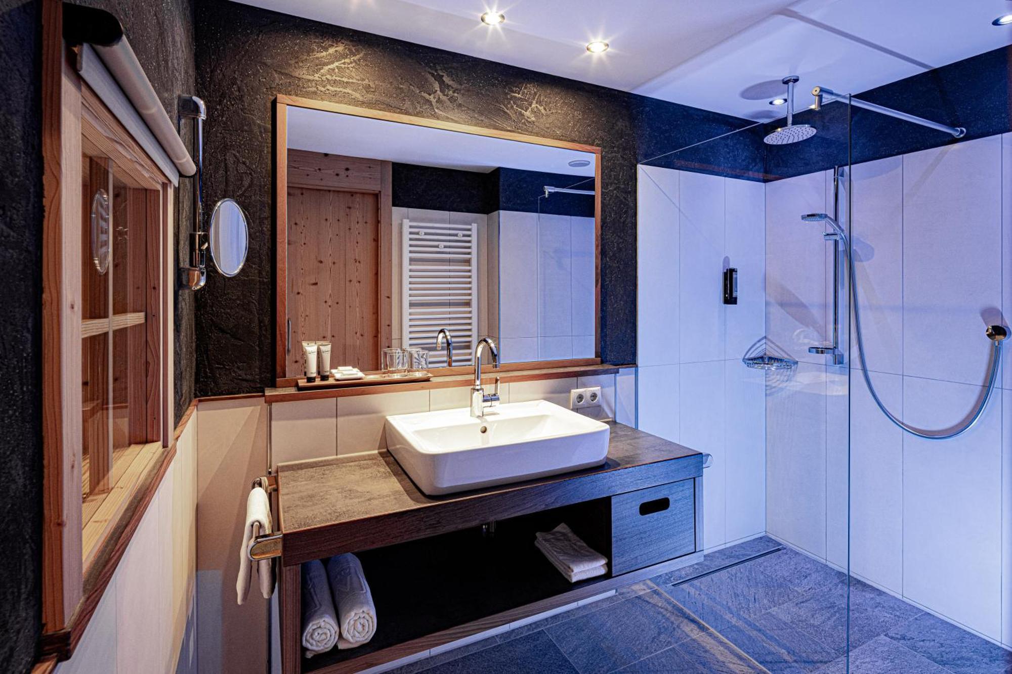Standard Suite