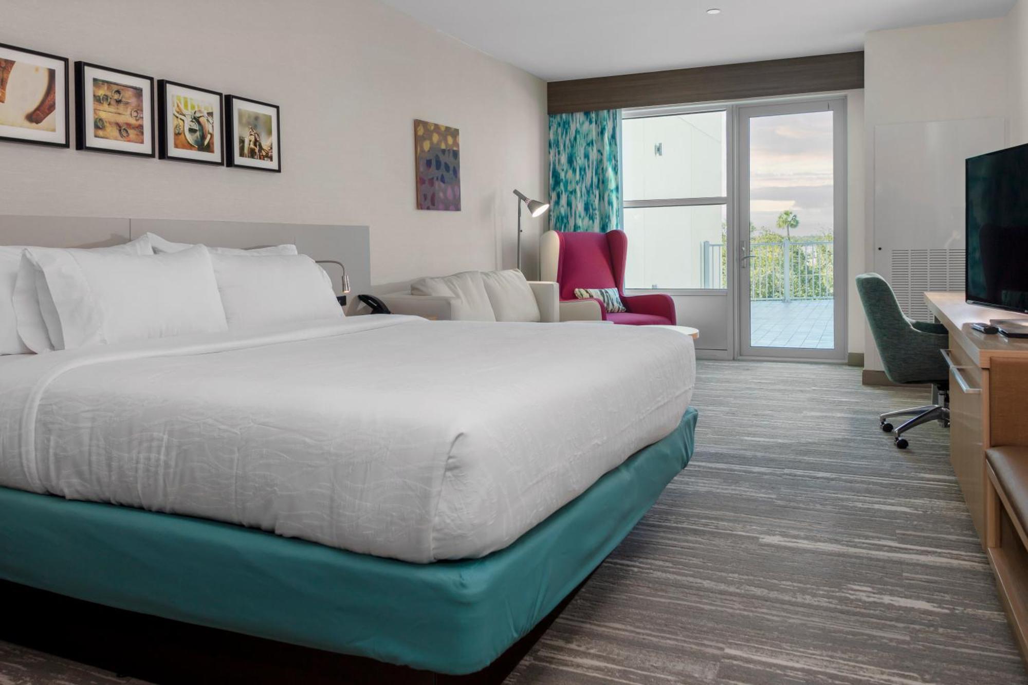 King Room with Balcony