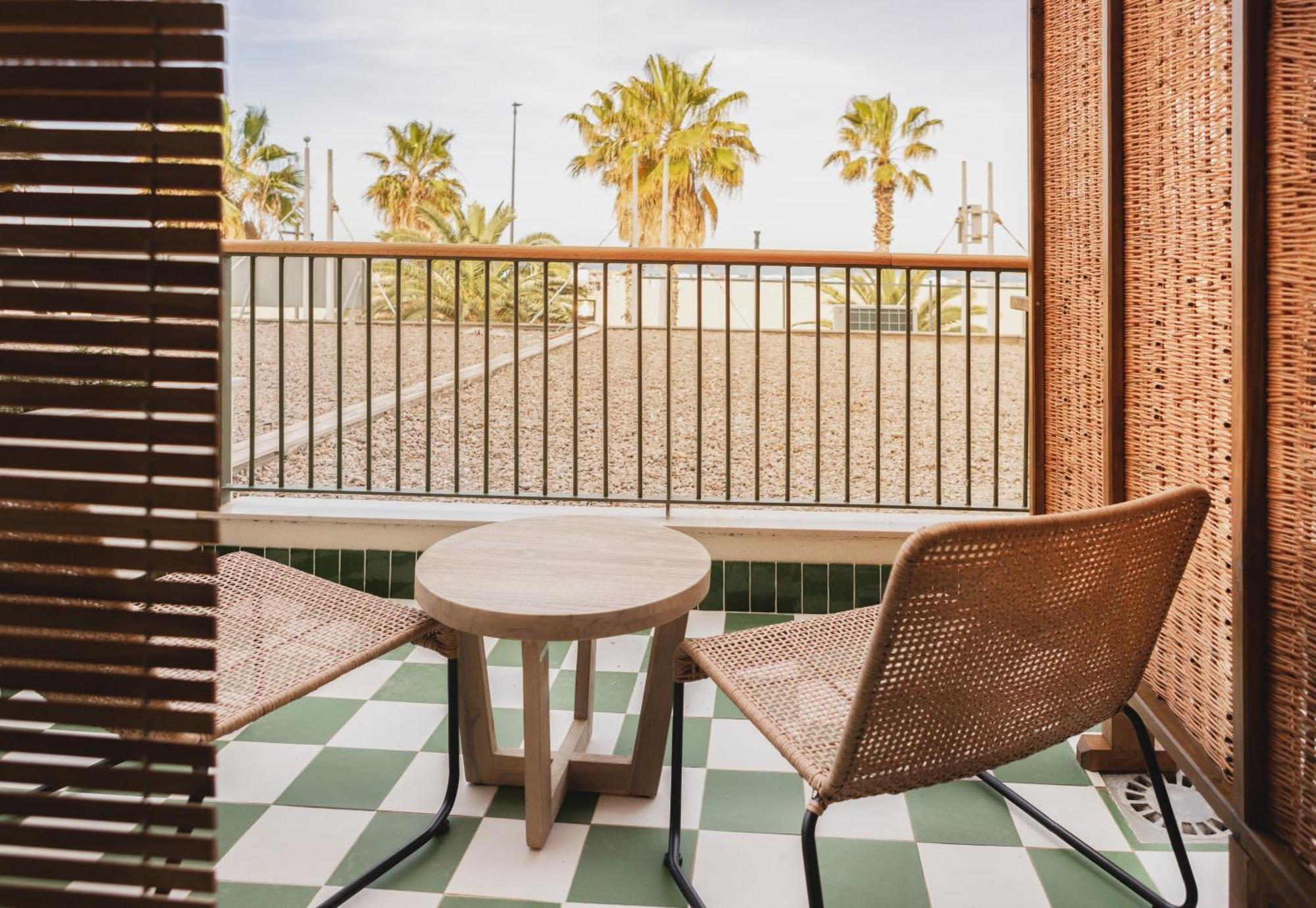 Double or Twin Room with Sea View