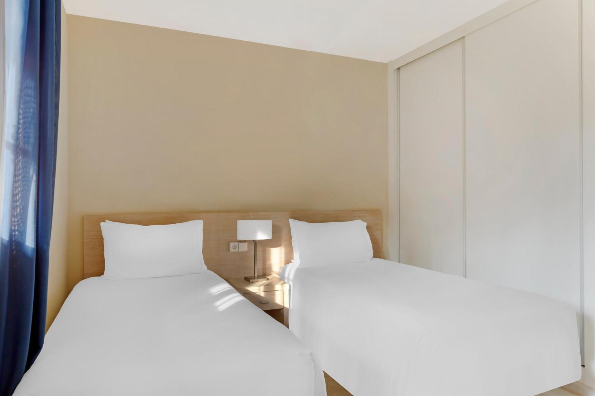 Three-Bedroom Apartment,1546662403:JPEG