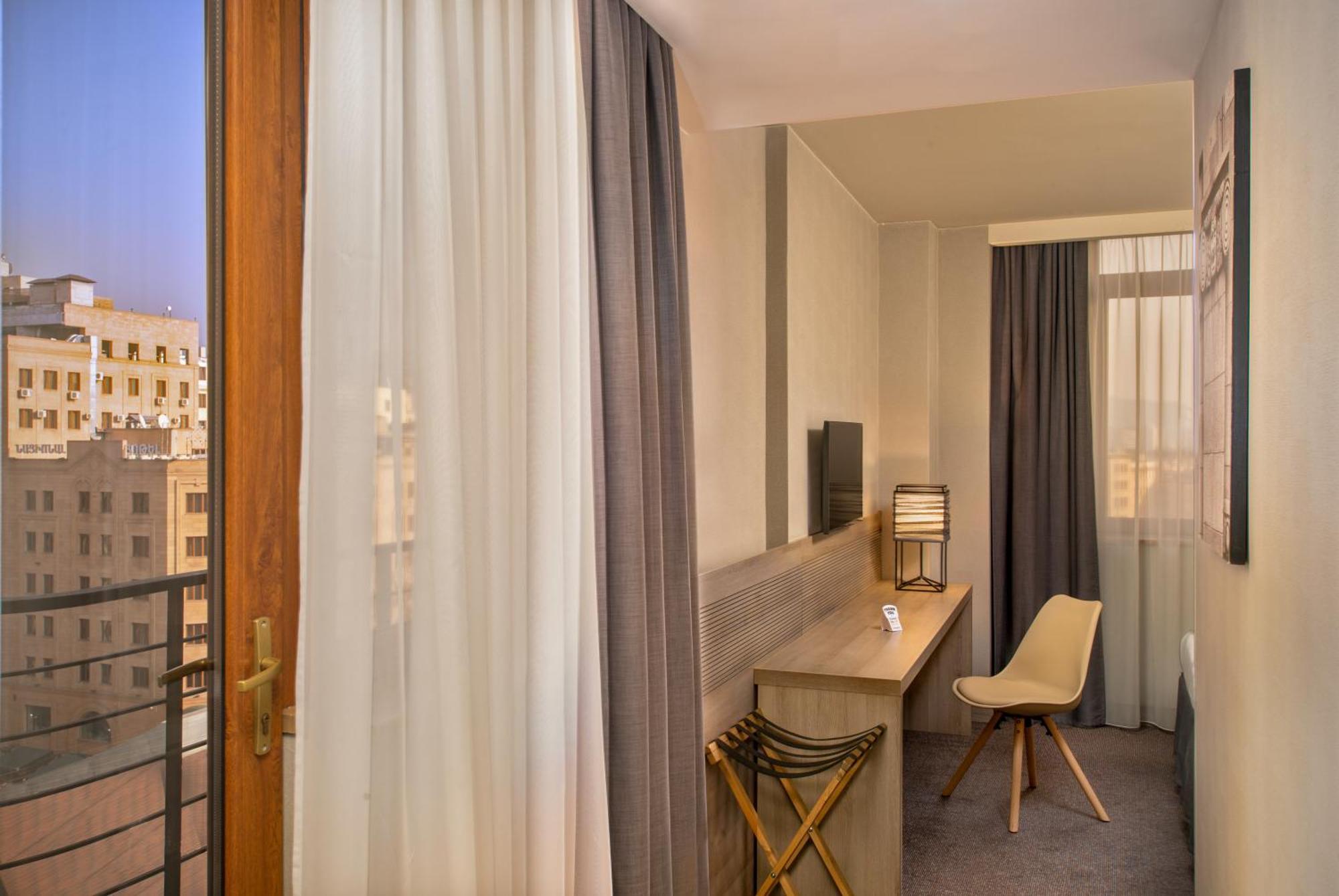 Double or Twin Room Balcony