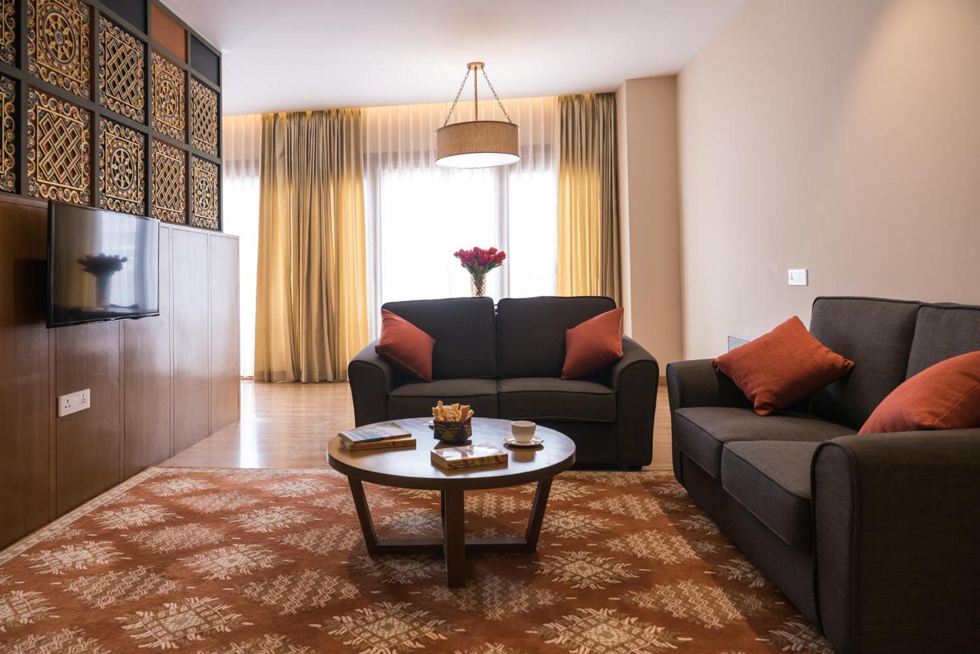 Deluxe King Room