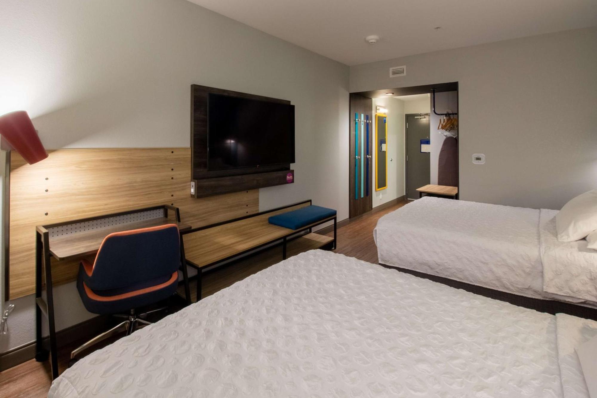 Queen Room with Two Queen Beds