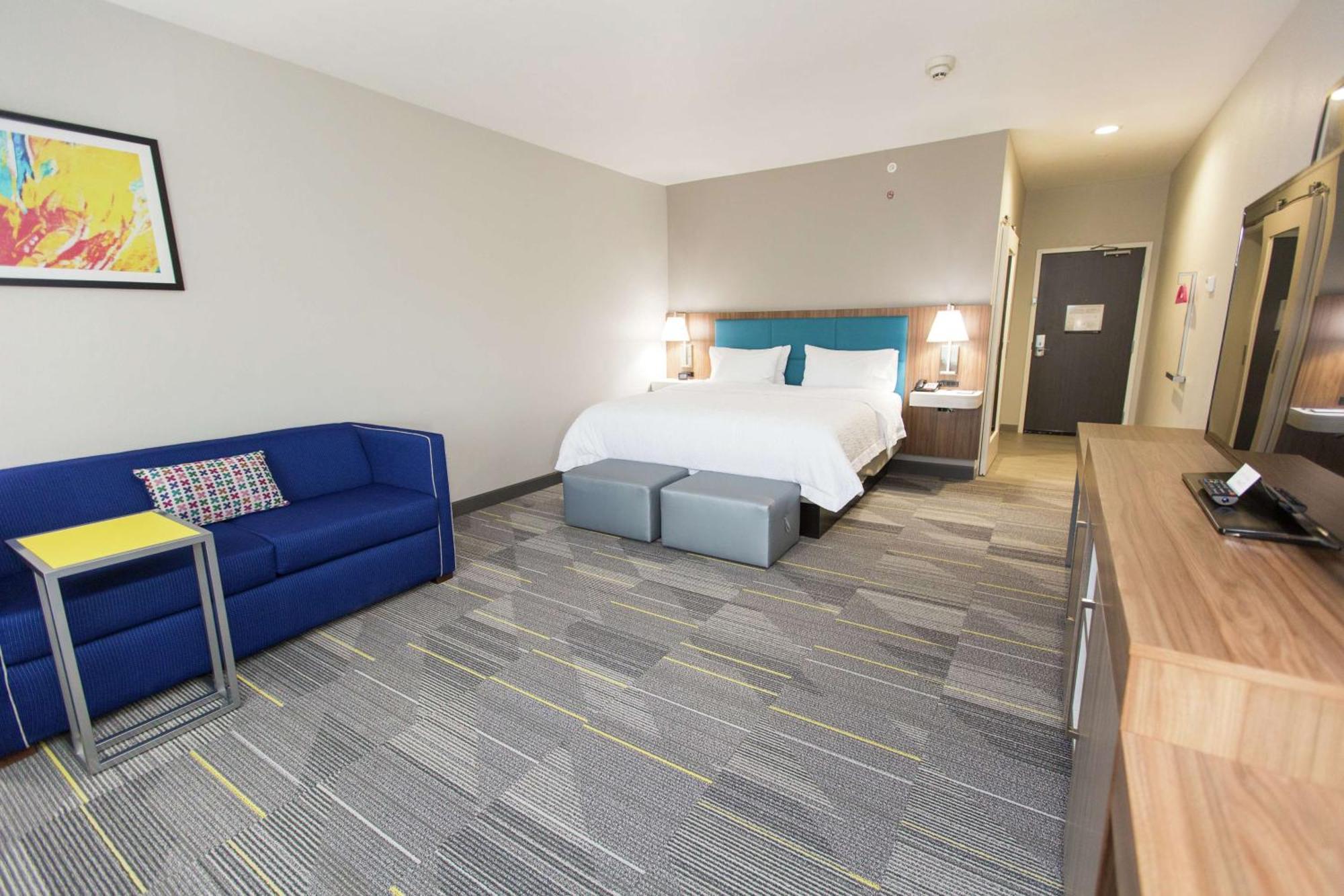 King Room with Sofa Bed