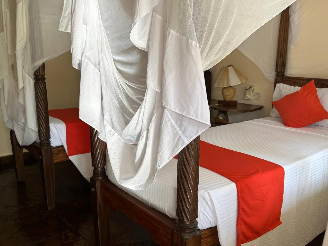 Standard Twin Room,1546985686:JPEG