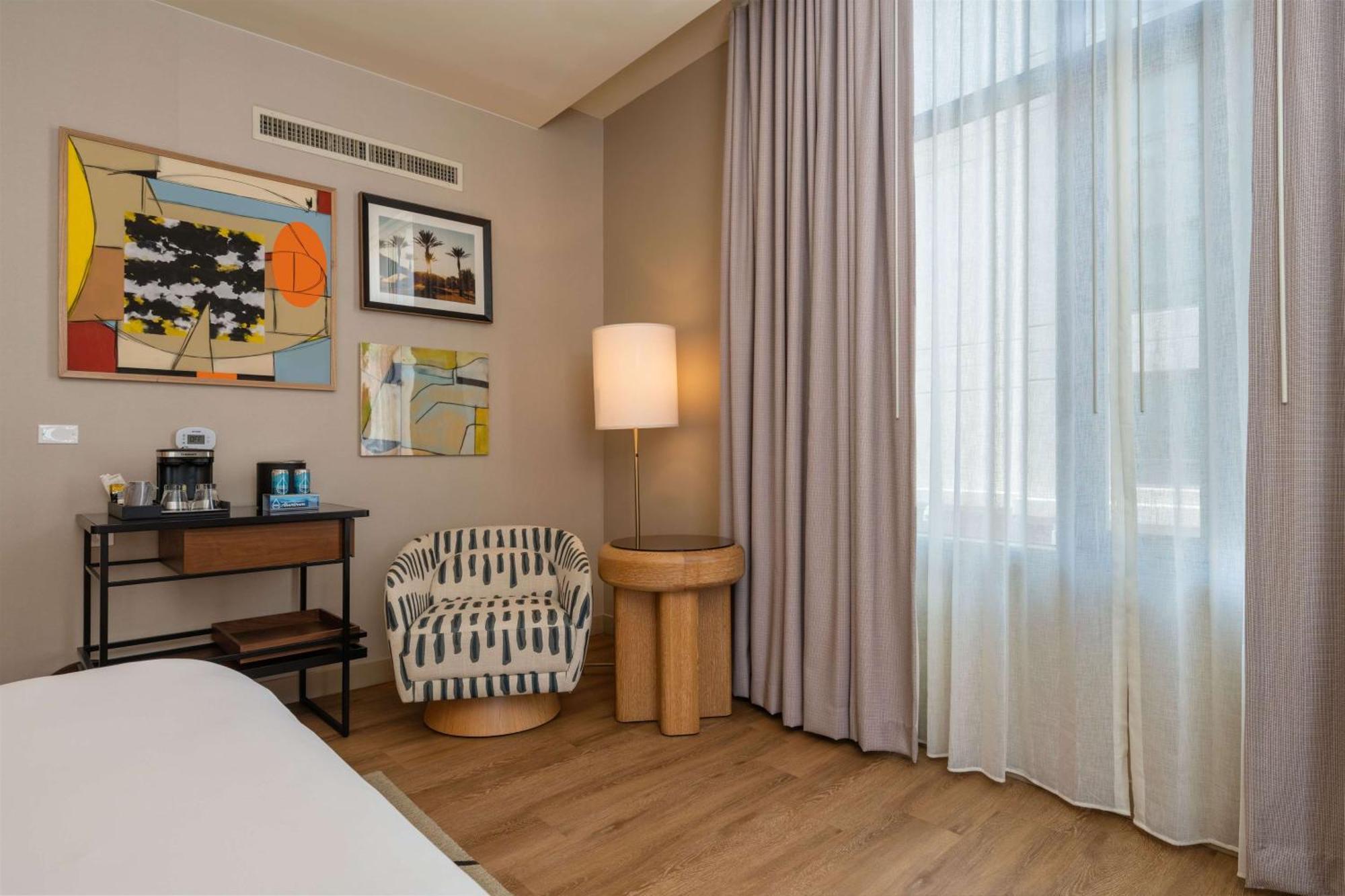 STUDIO LOFT SUITE 1 KING