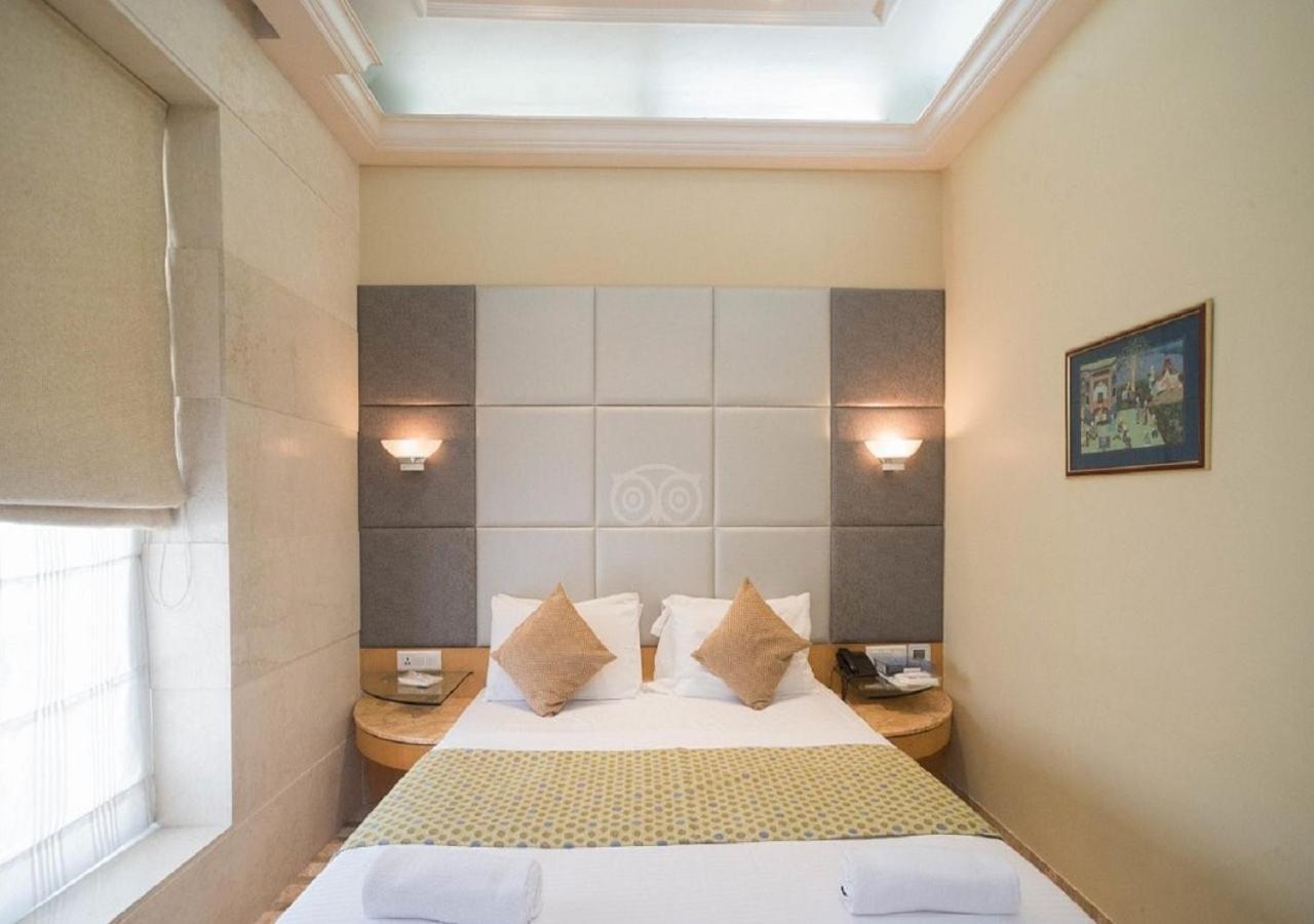 Deluxe King Room,1547027533:JPEG