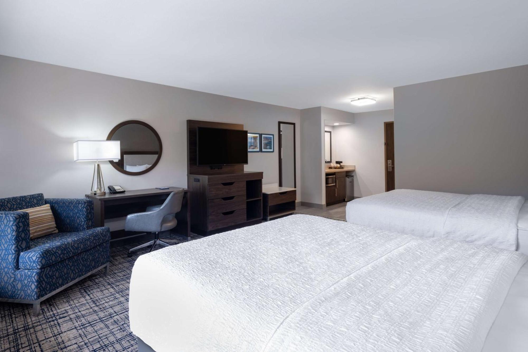 Queen Room with Two Queen Beds - Non-Smoking