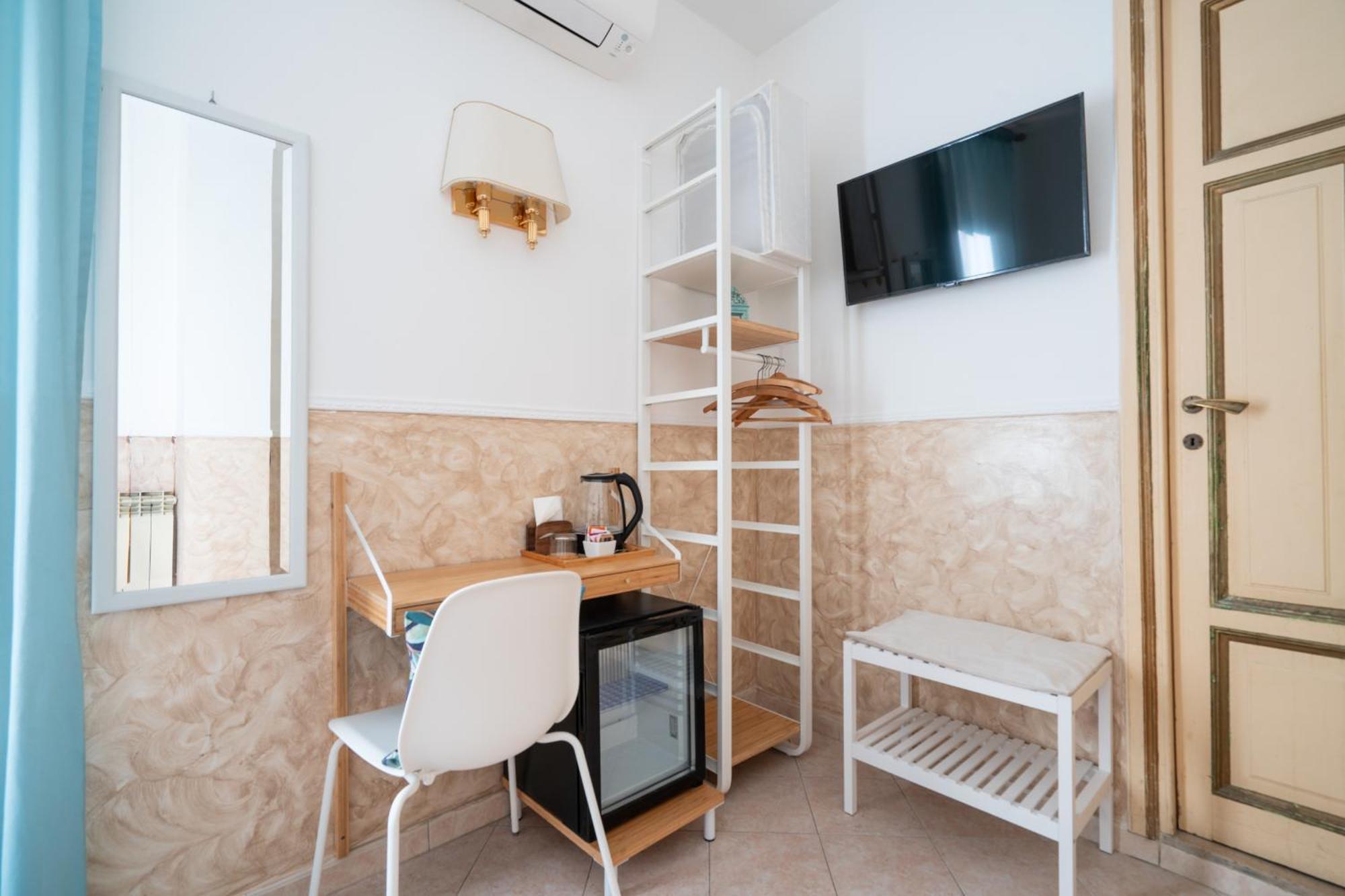 Superior Single Room with French Bed,1604085721:JPEG