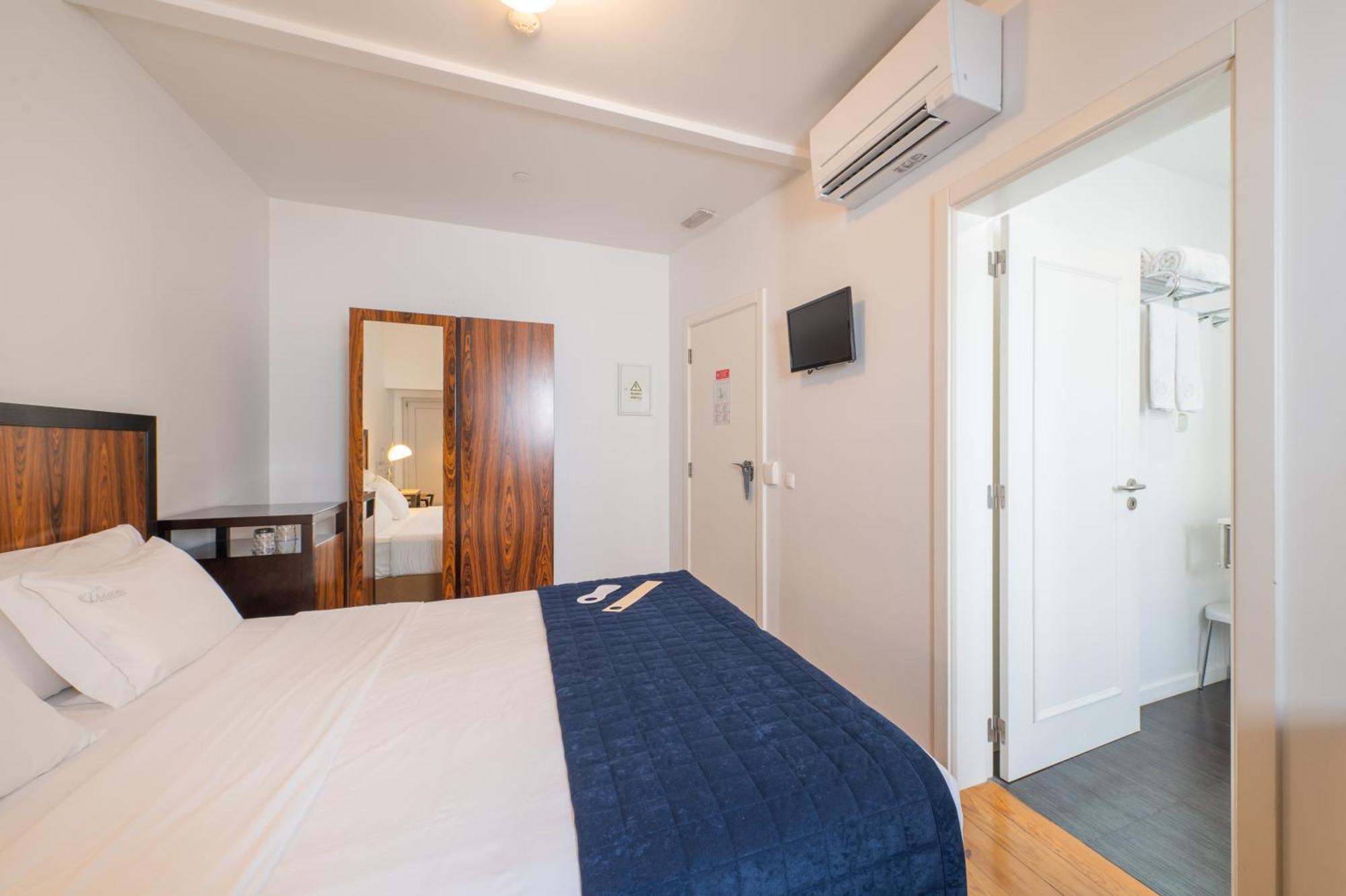 Doppelzimmer mit Blick zur Innenseite