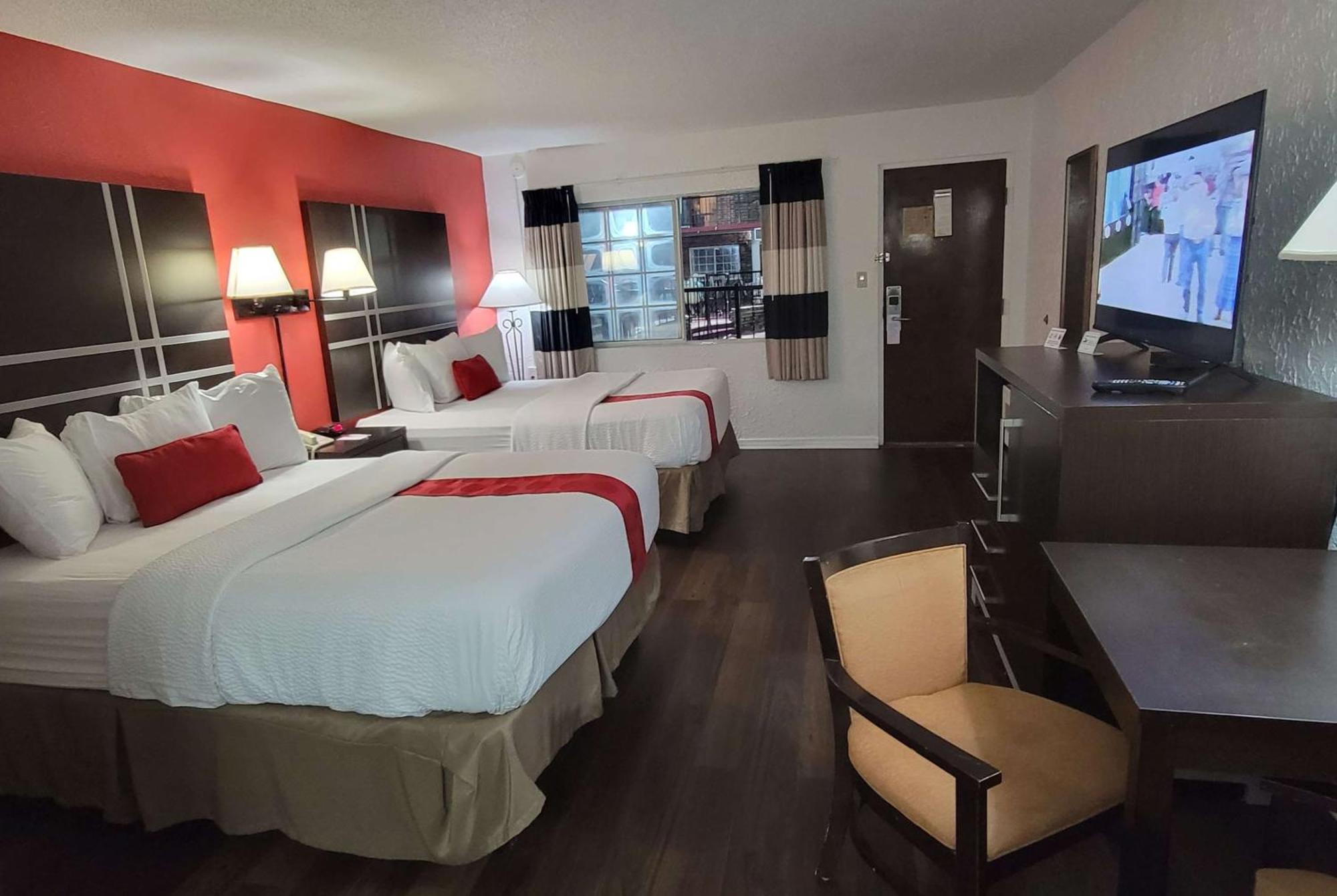 2 Queen Beds Room, First Floor, Pool View, Non-Smoking
