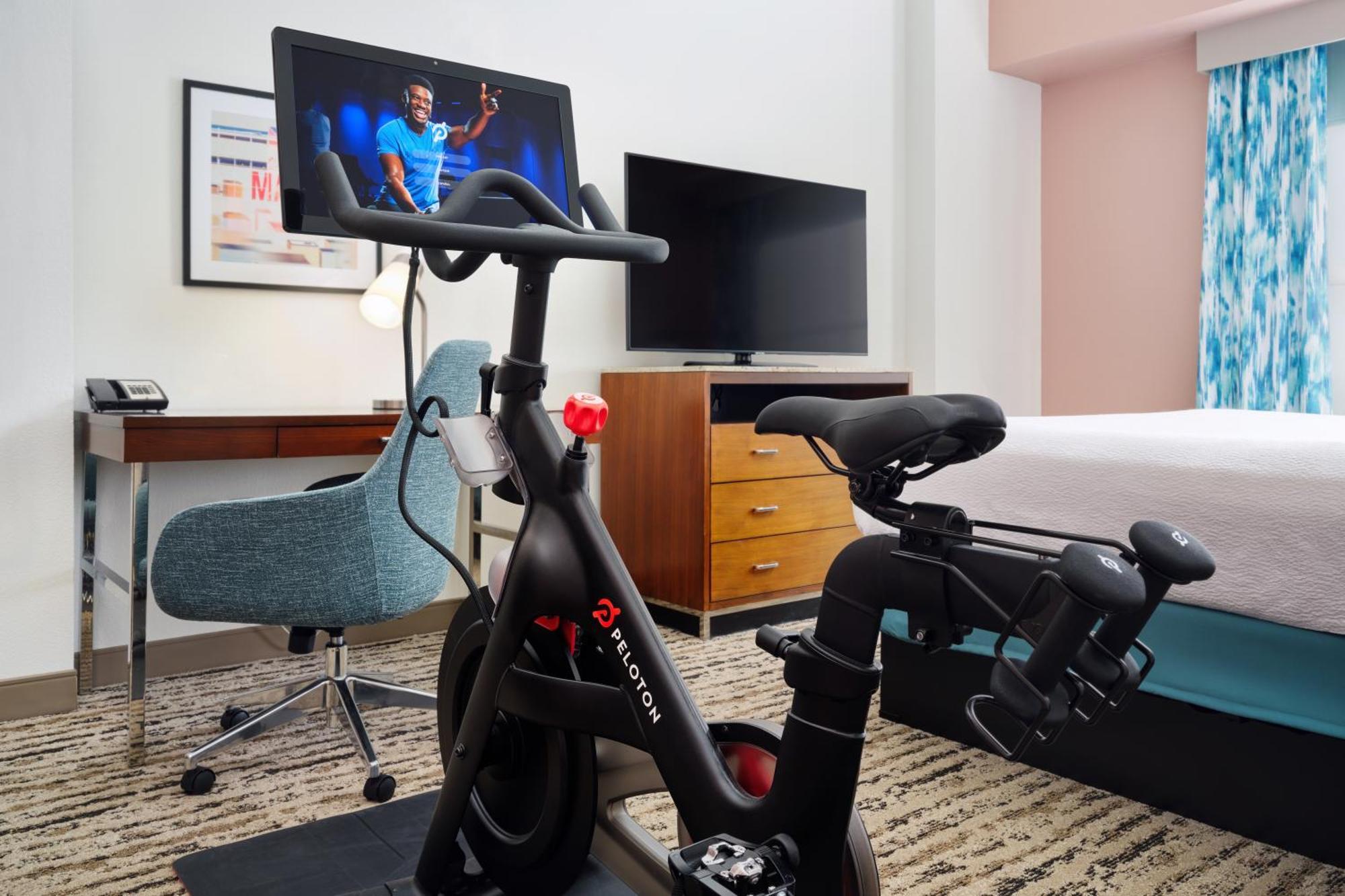 Habitación King - 1 cama extragrande - Bicicleta Peloton