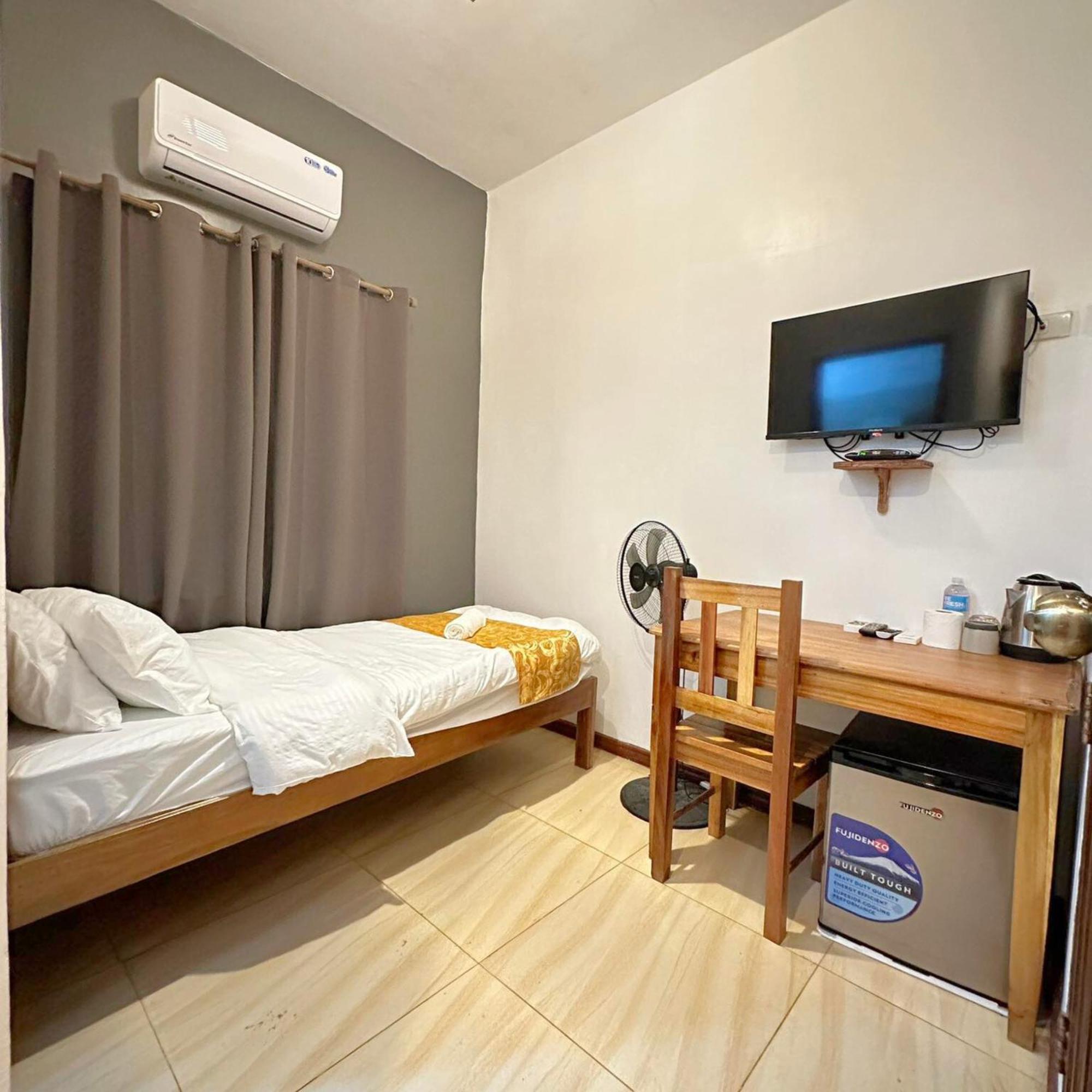 Single Room with Private Bathroom