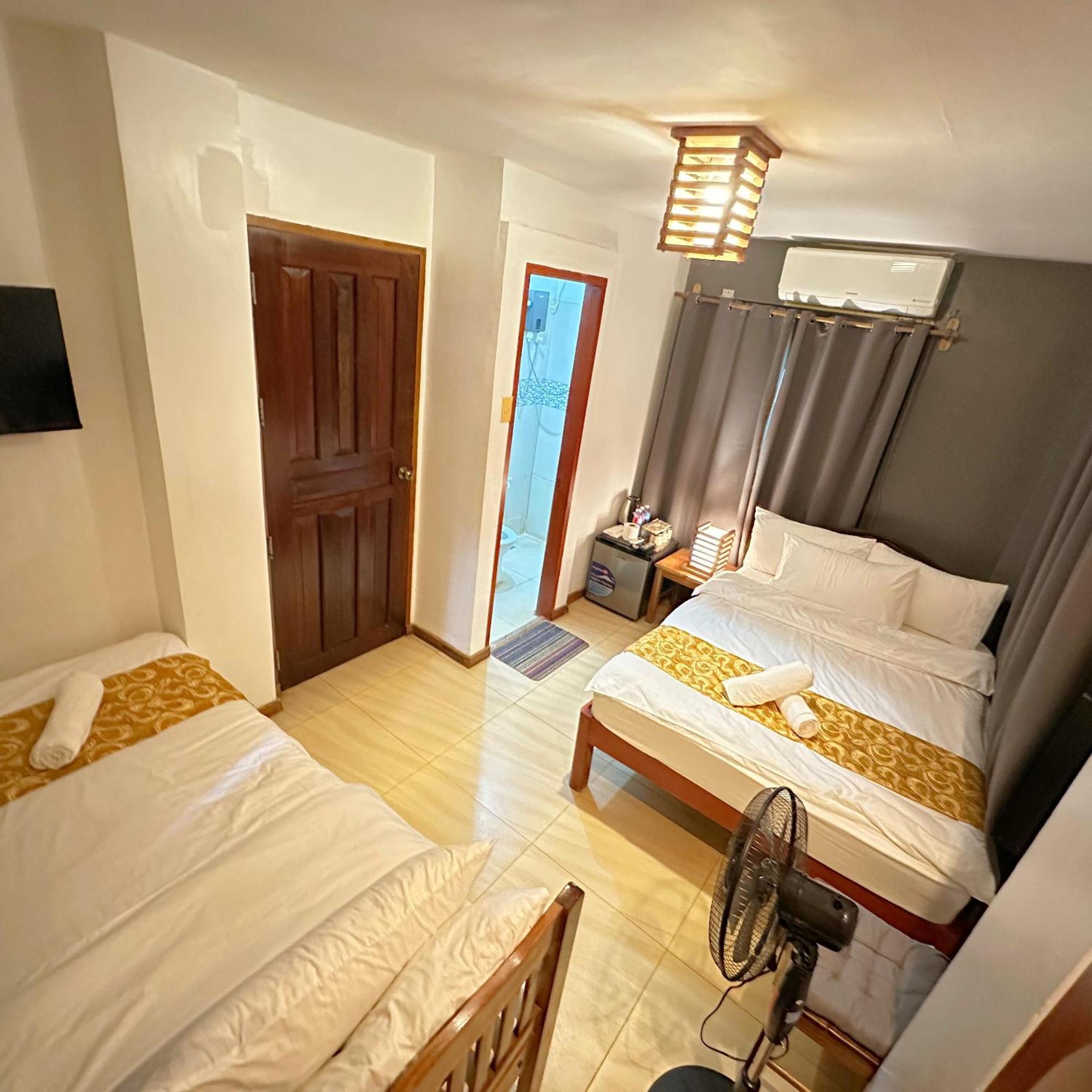 Triple Room with Private Bathroom