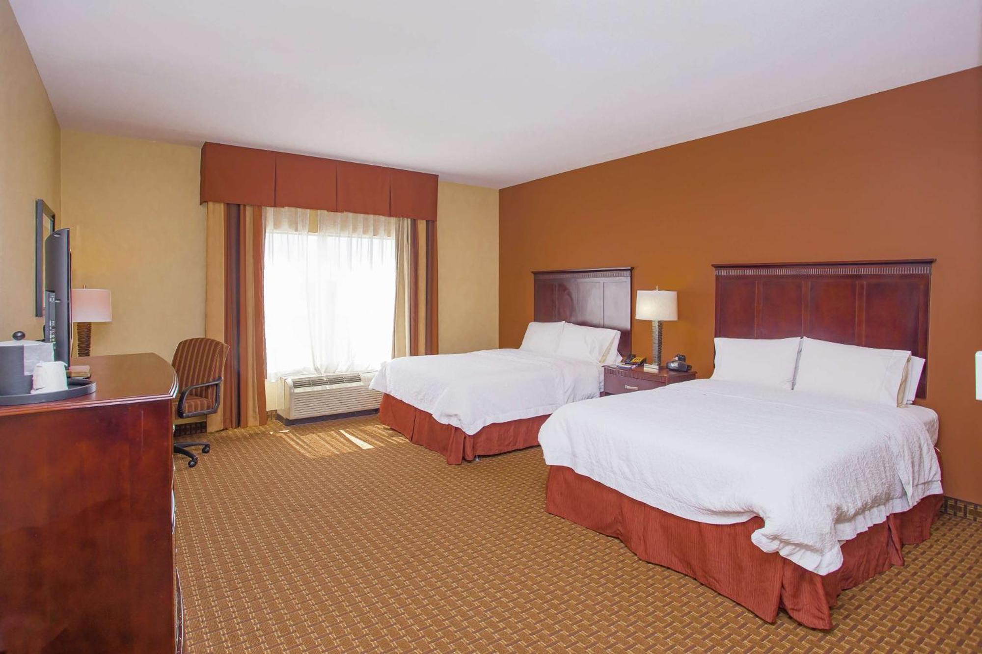 Queen Room with Two Queen Beds - Hearing Access/Non-Smoking