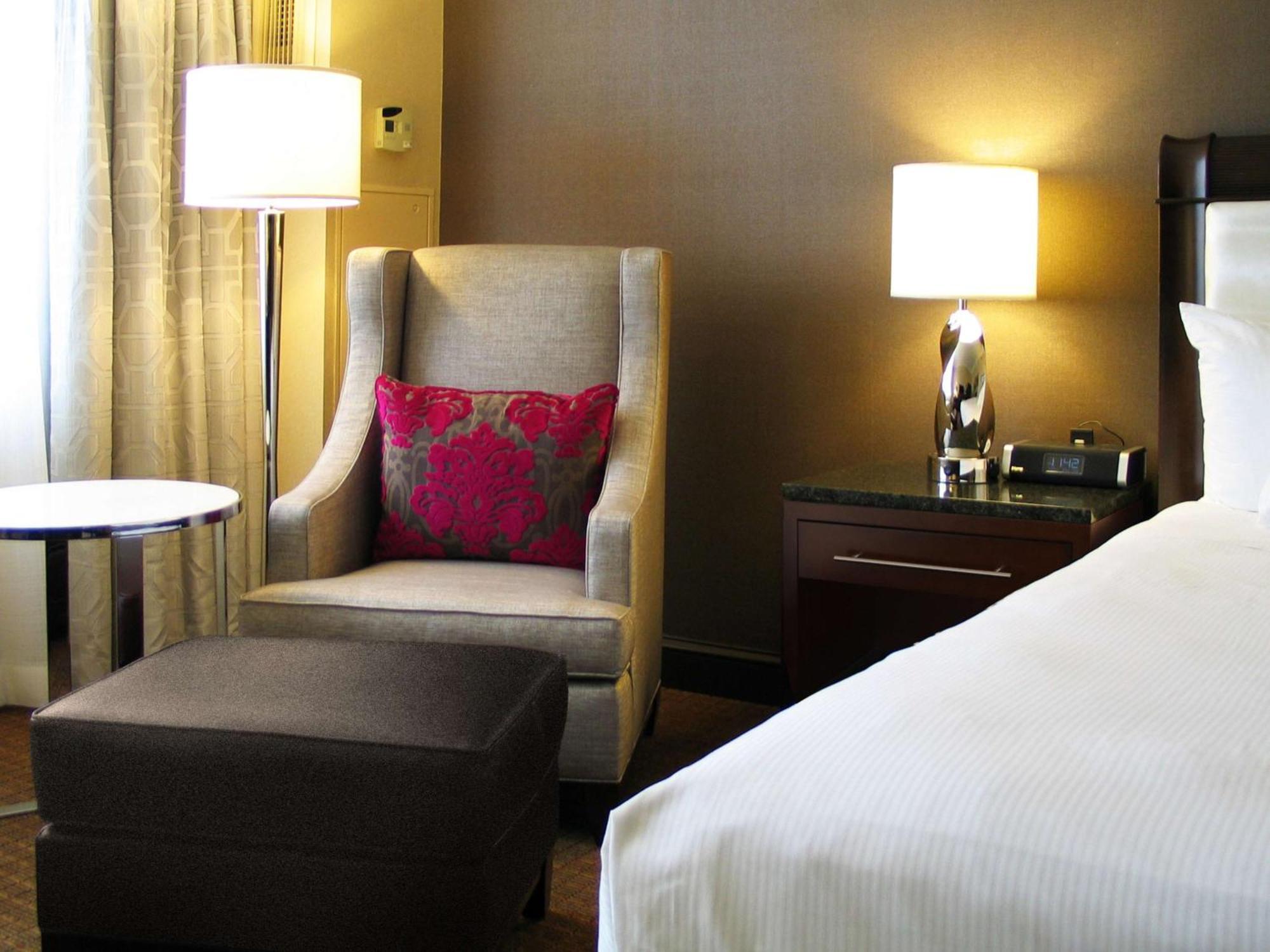 Quarto com Cama King-size