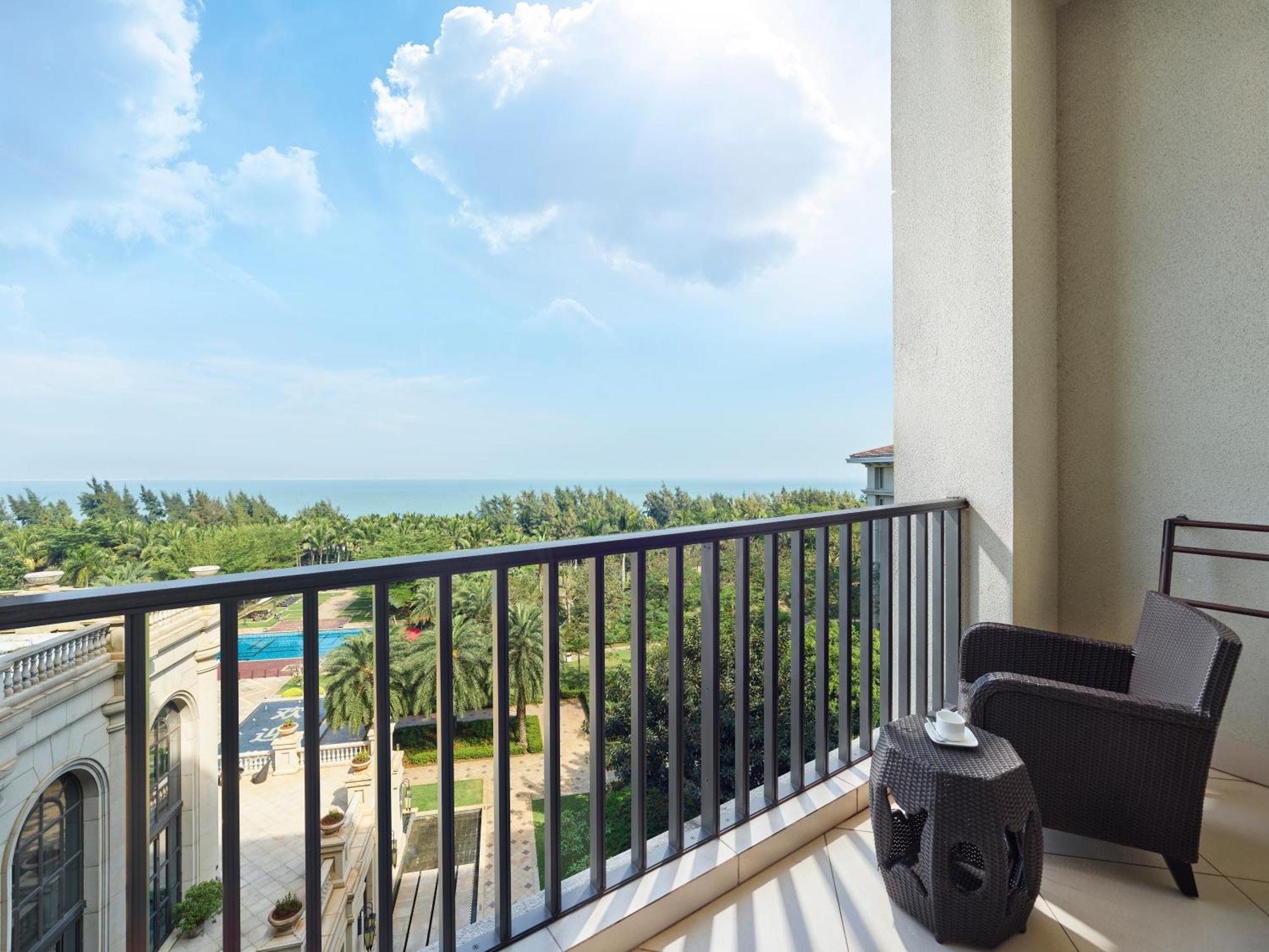 Executive Twin Room with Sea View