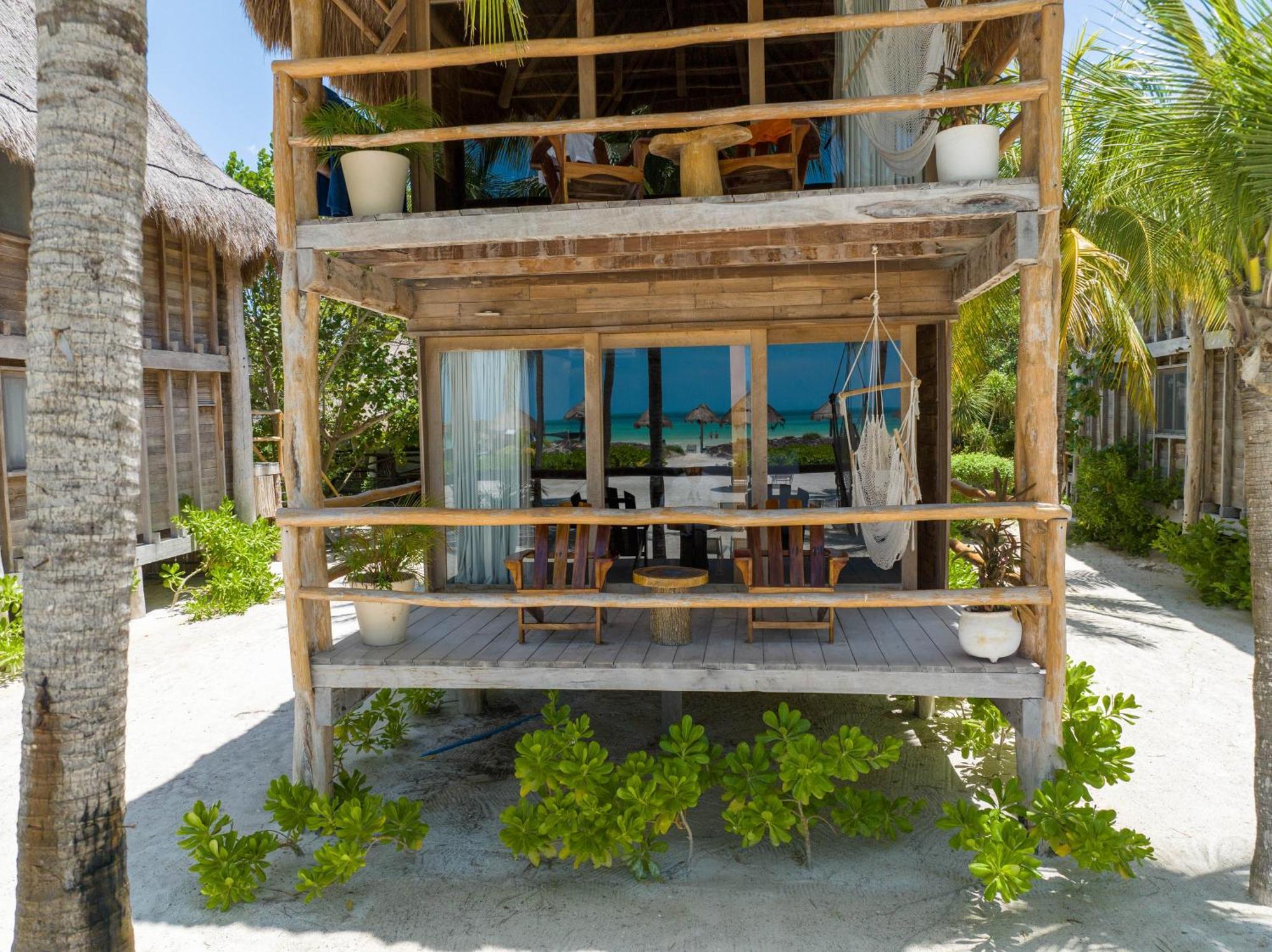 Bungalow Beach Front,1547882524:JPEG