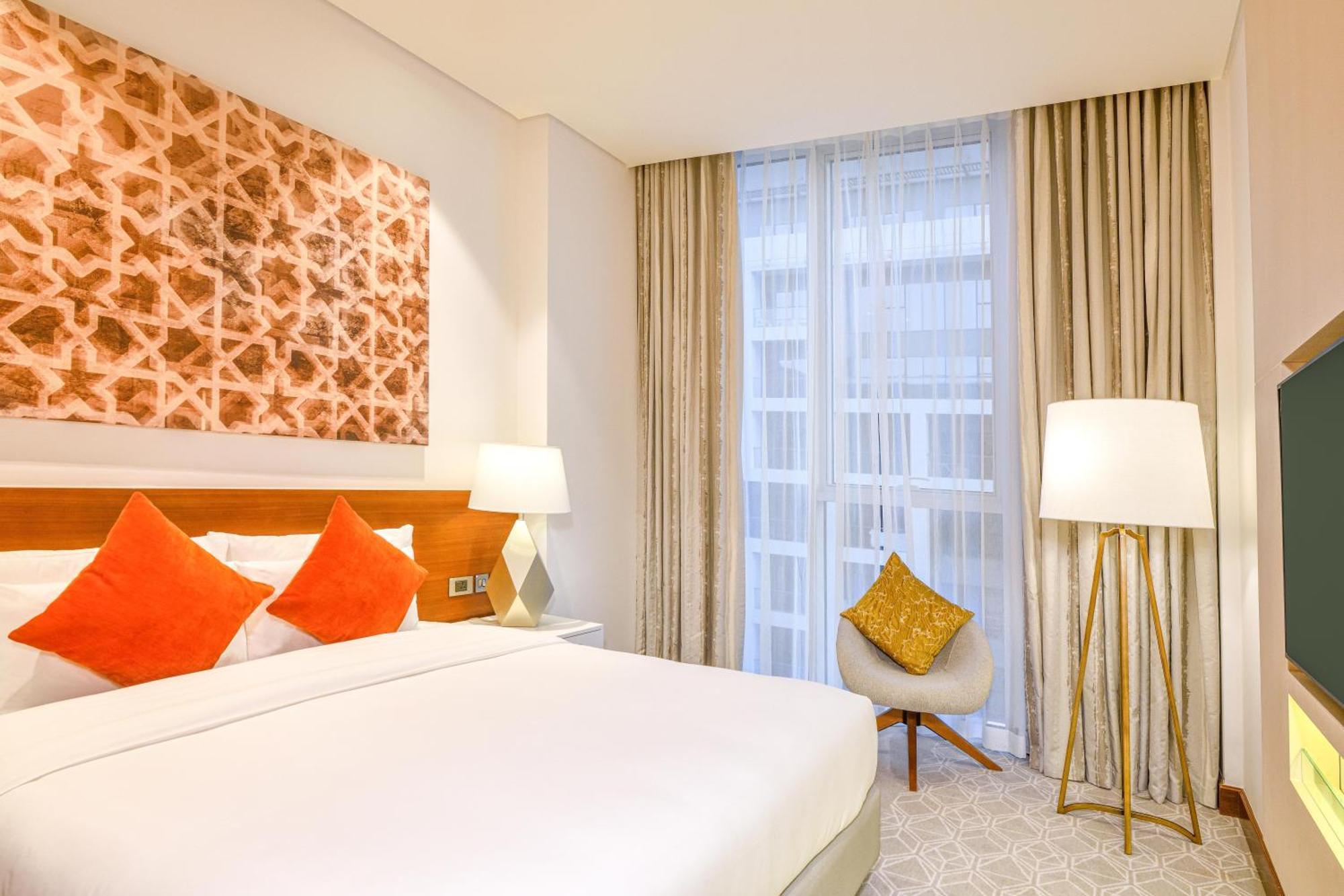 The Grand Suite - DXB Free Airport Pick up & Drop off T1&T3, Free Shuttle Service to La Mer Beach, Dubai Outlet Mall & Dubai Festival City,1661714156:JPEG