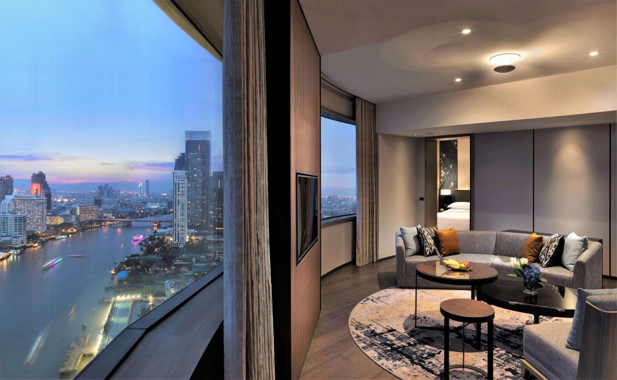 Panoramic Executive Suite with Lounge Access,1588059972:JPEG
