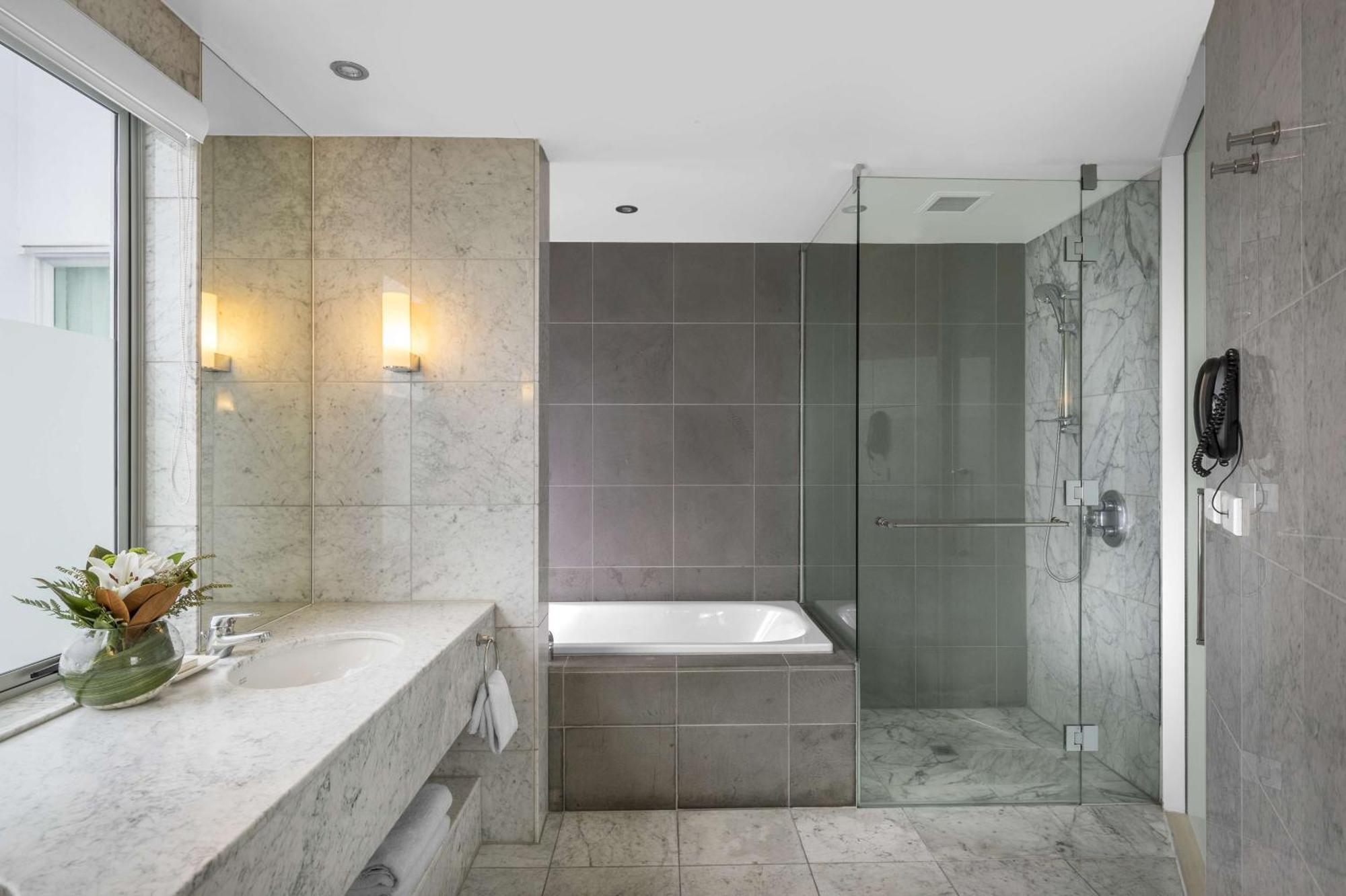 King Suite with Harbour View,1547988154:JPEG