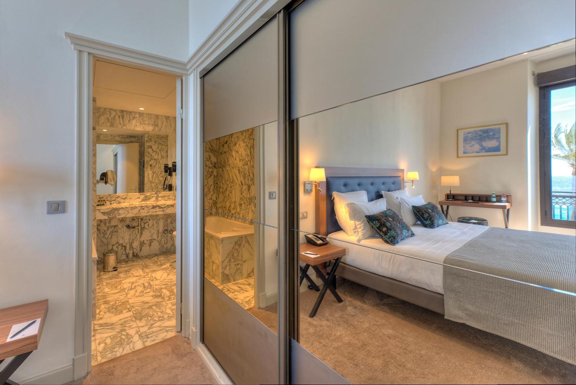 Superior Room with Sea View