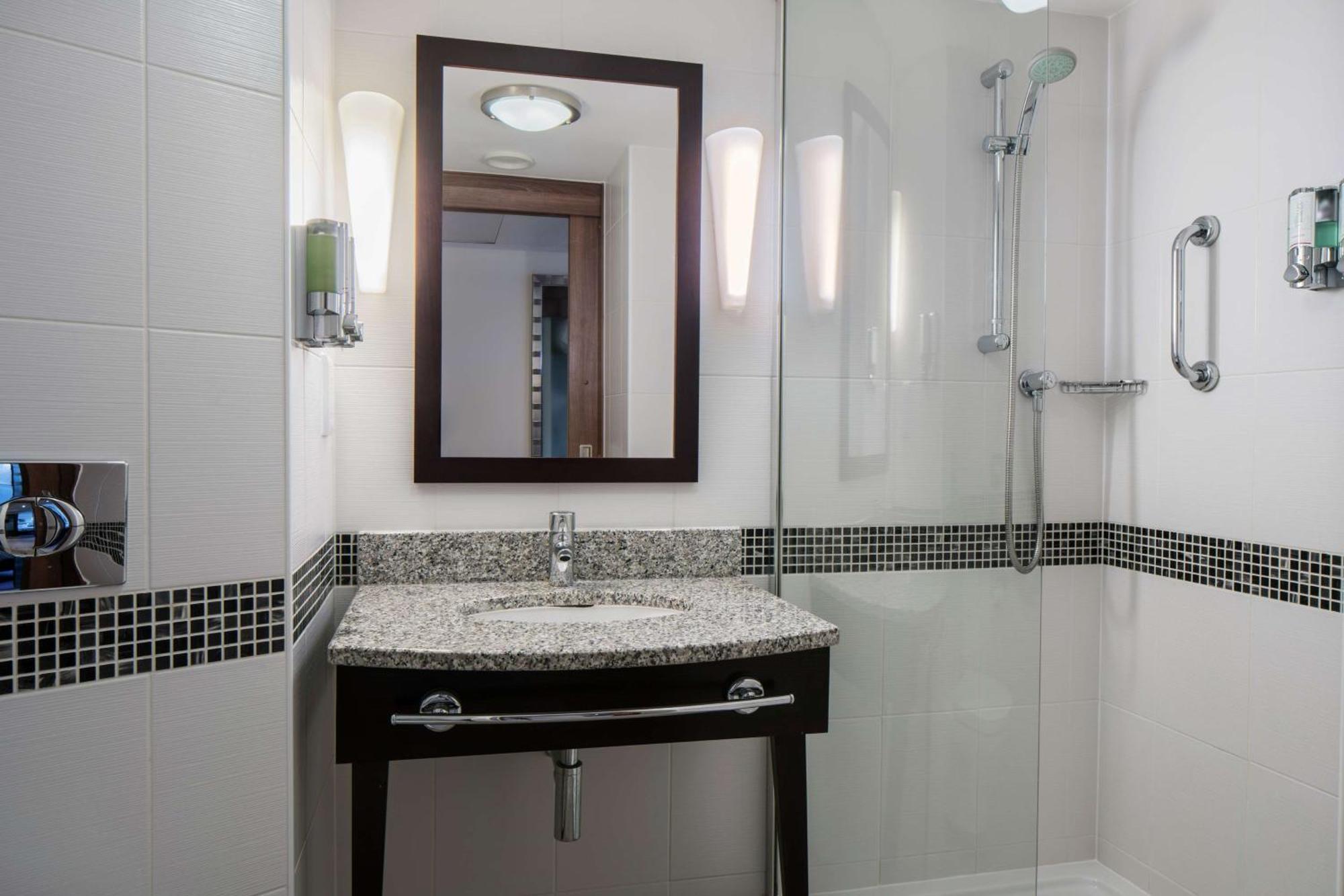 Premium Twin Room,1545439642:JPEG