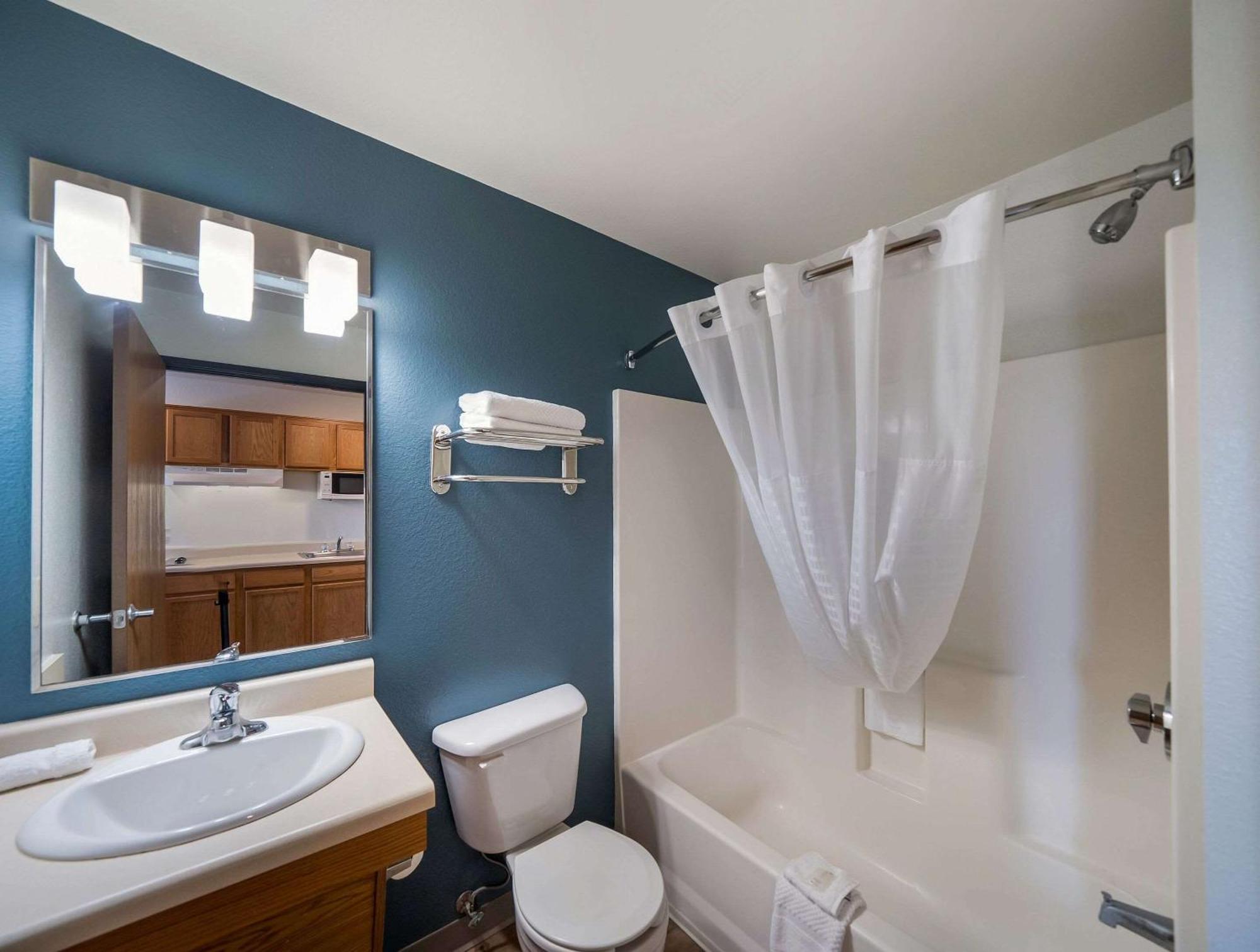 Standard Double Room with Two Double Beds and Sofa Bed - Non-Smoking