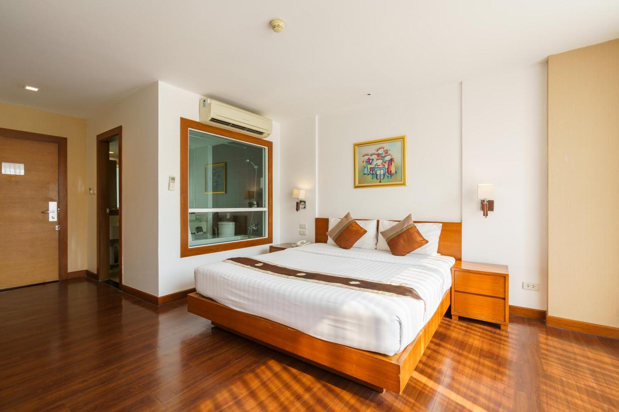 Standard King Room,1548390769:JPEG