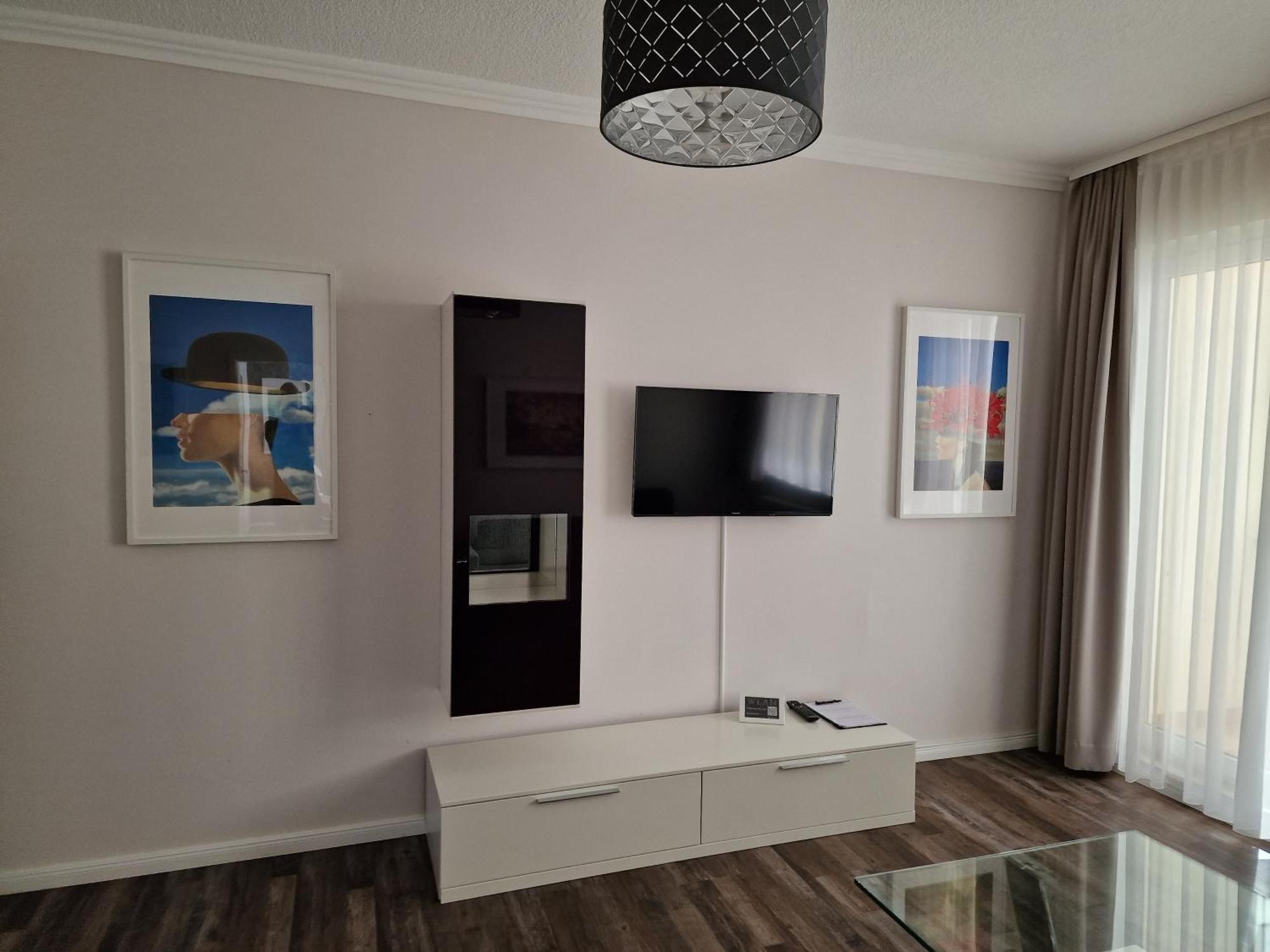 One-Bedroom Suite,1553419300:JPEG