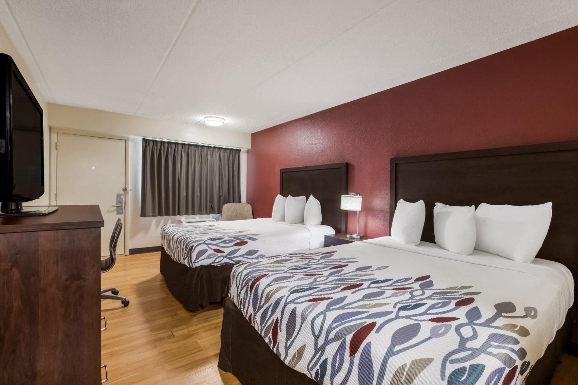 Deluxe Room with Two Double Beds Smoking