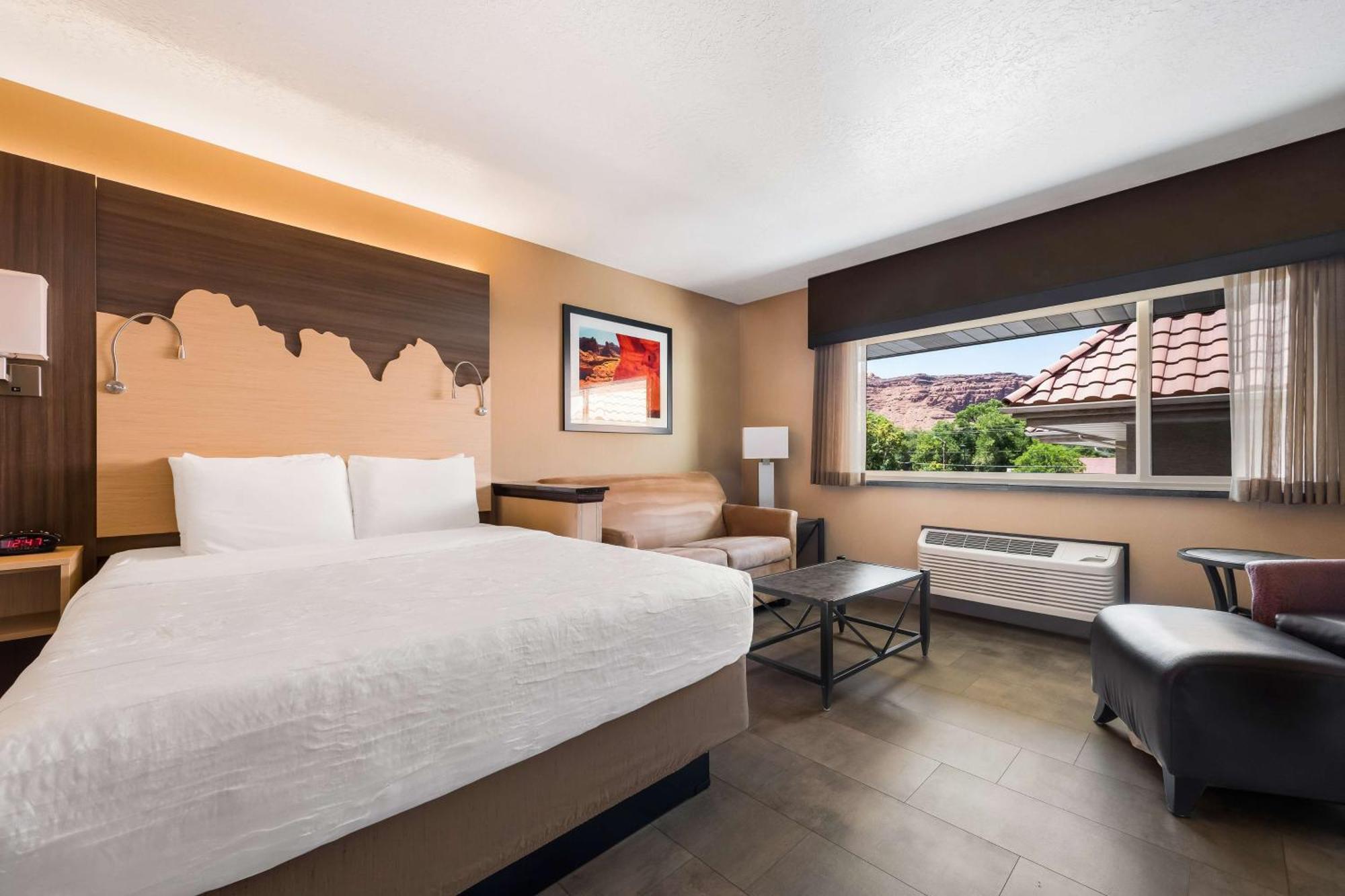 Suite Doble con 2 camas dobles y 1 sofá cama - No fumadores