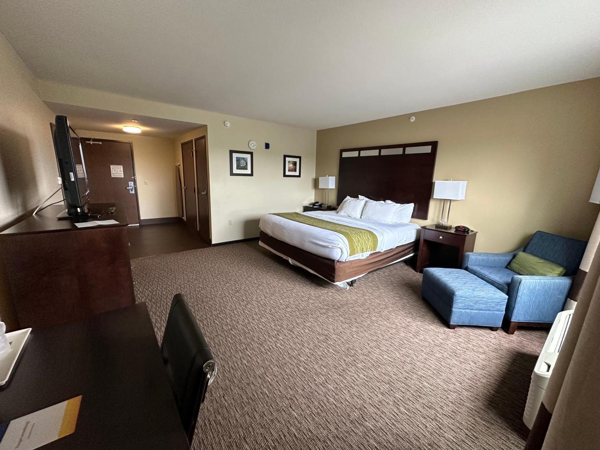 King Room - Accessible/Non-Smoking