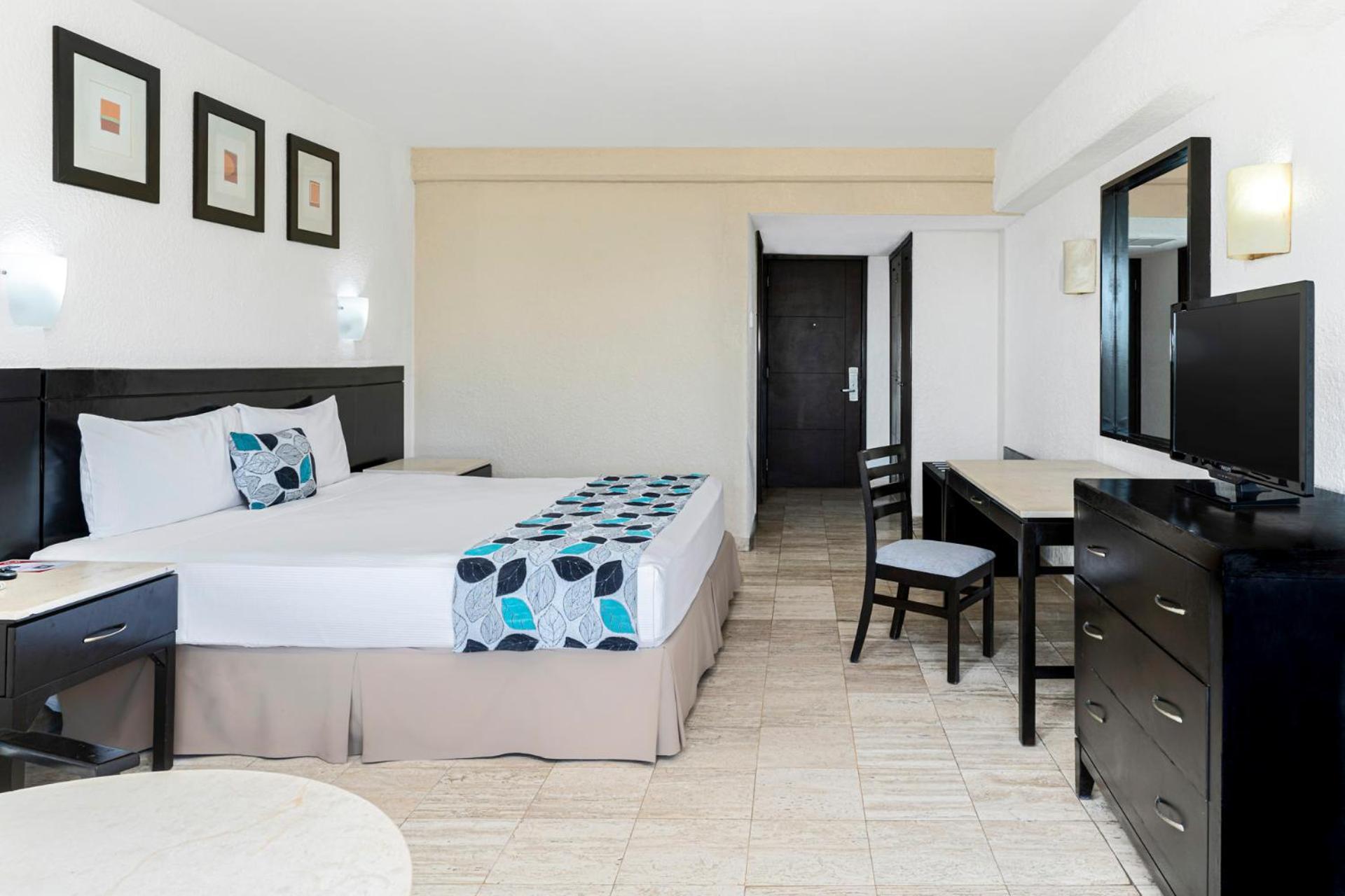 King Room with Garden View