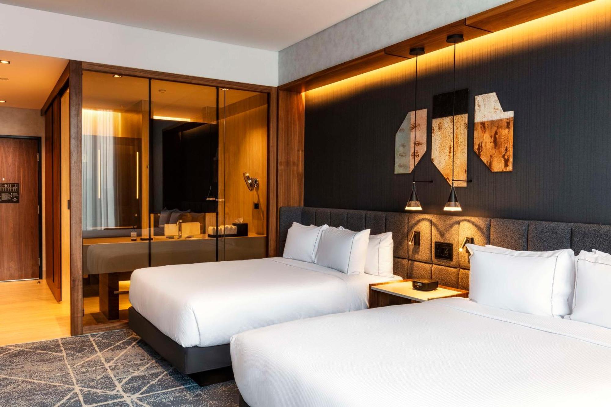 Deluxe Queen Room with Two Queen Beds