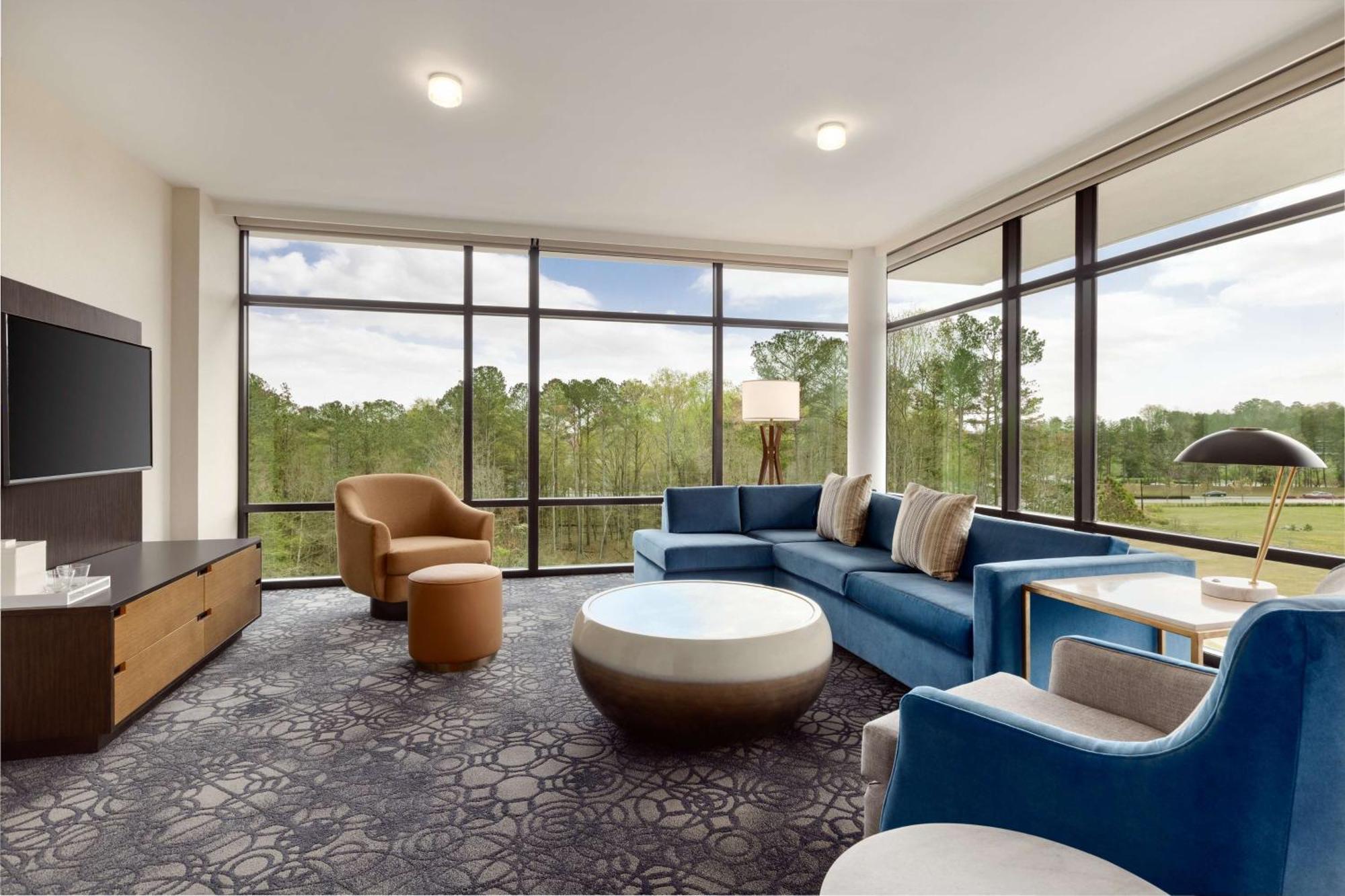One-Bedroom King Suite