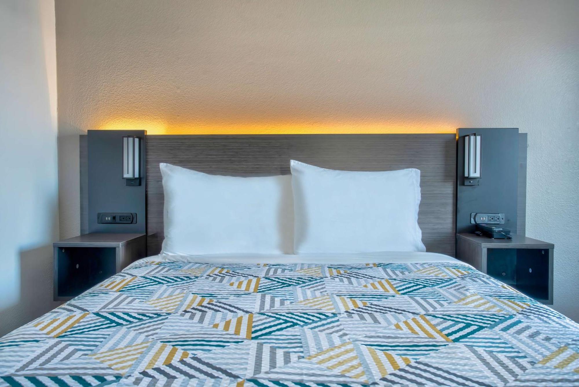 Double Room - Non-Smoking