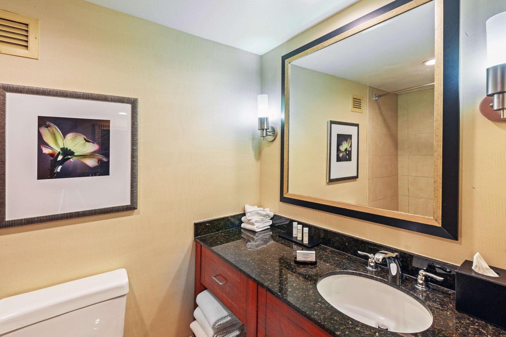 Suite Two Double Beds Non-Smoking