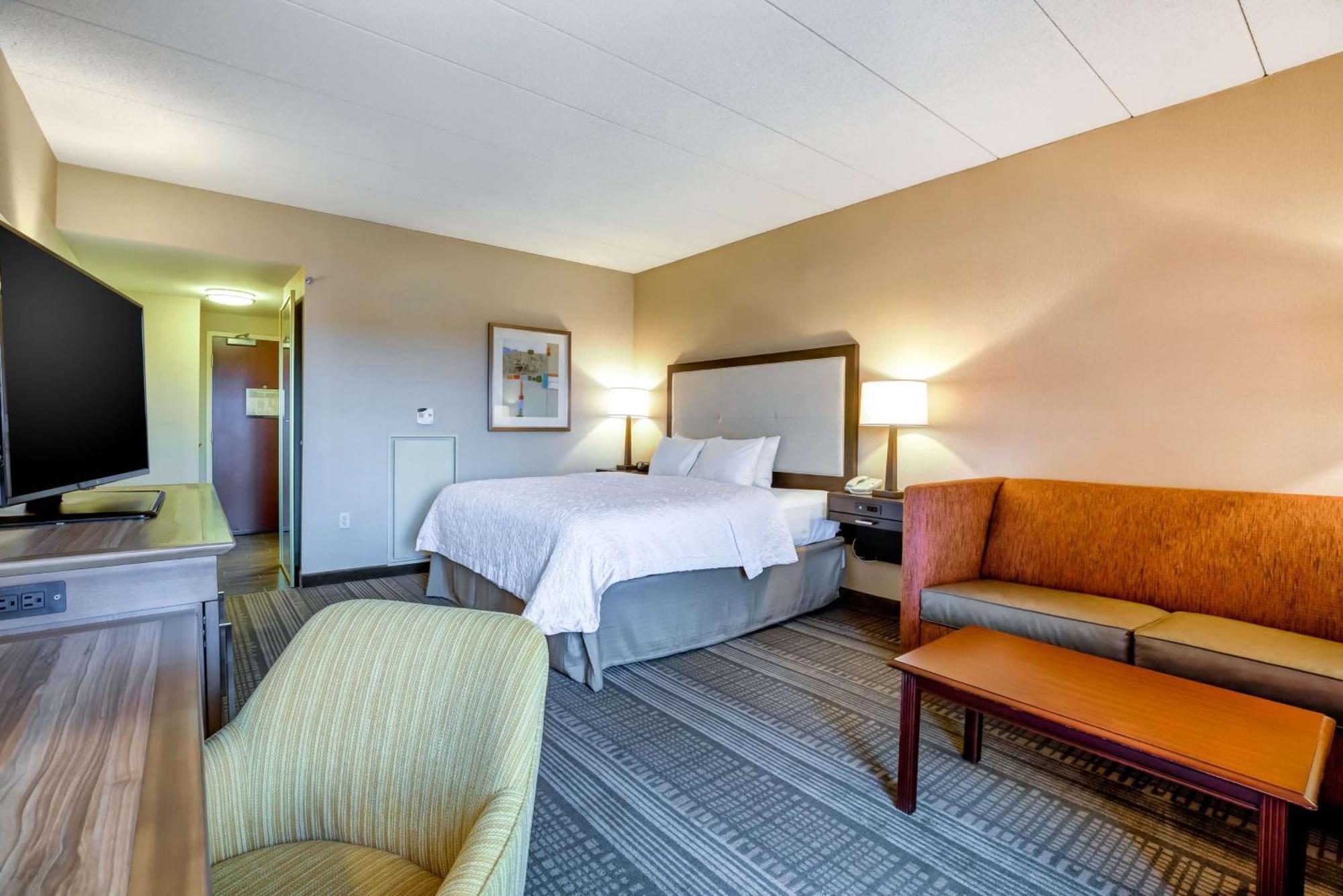 King Room with Sofa Bed