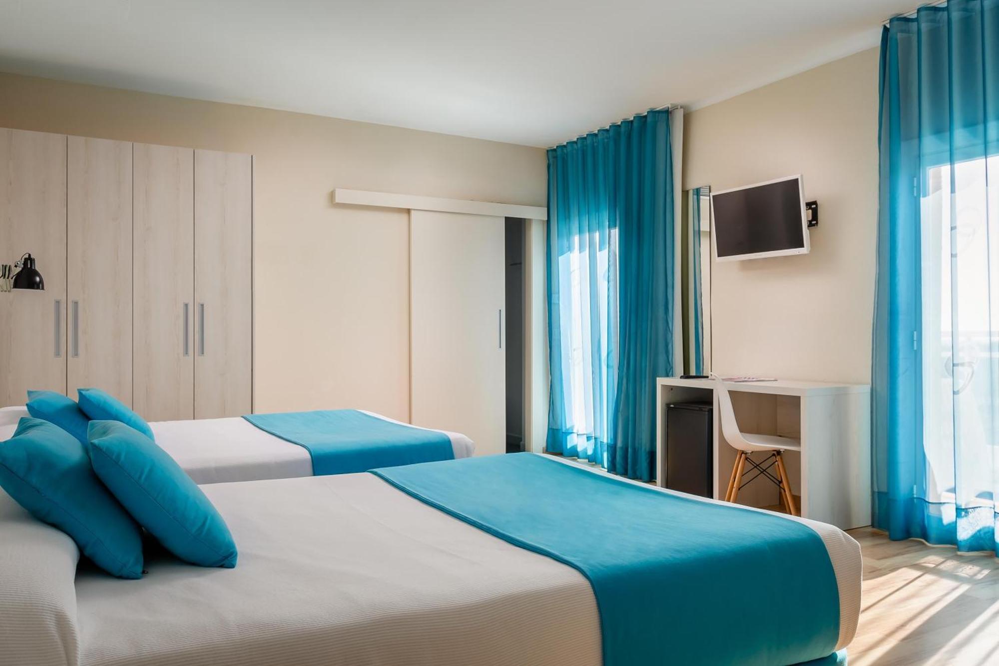 Quadruple Room (4 Adults),1548900799:JPEG