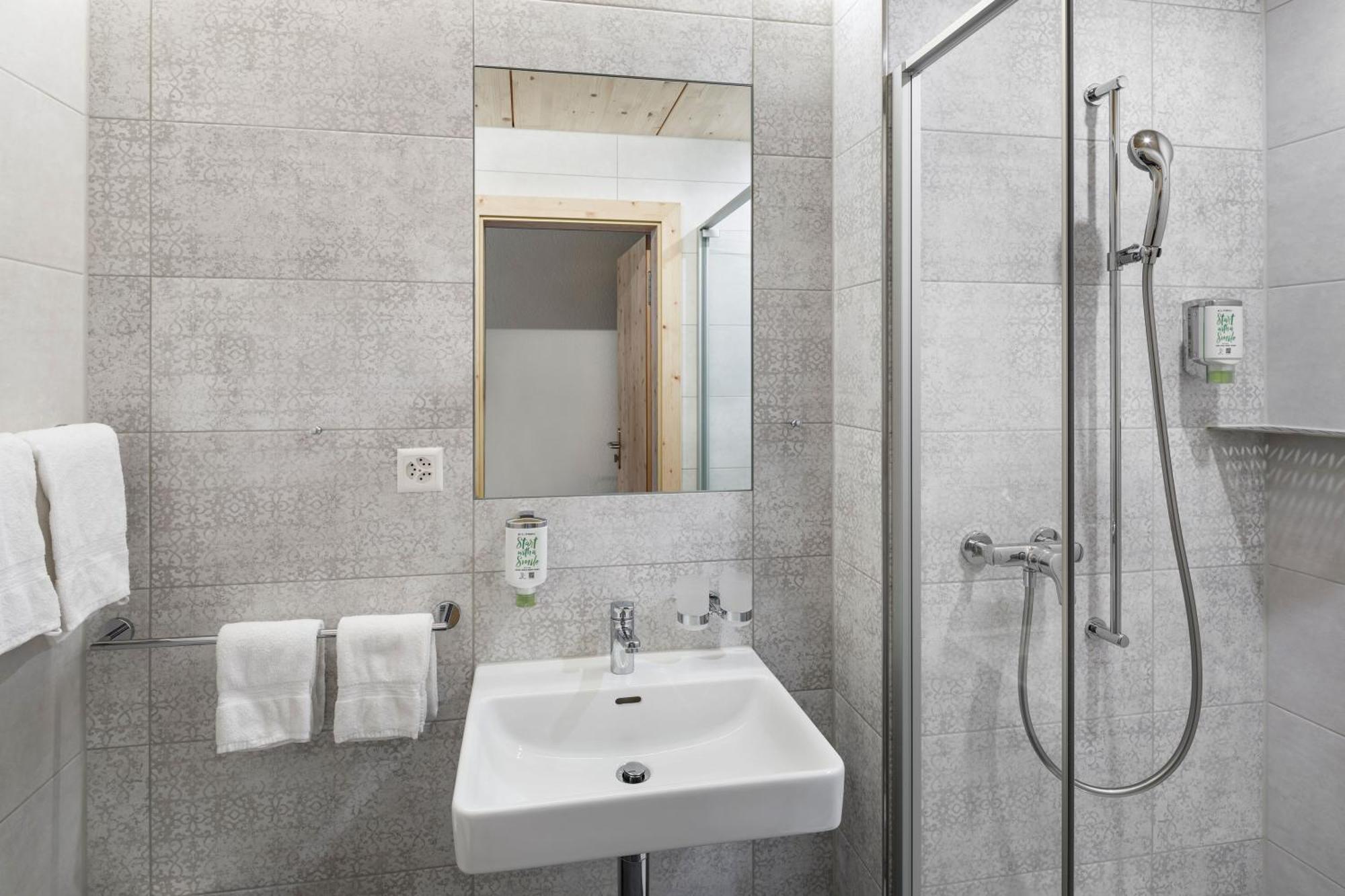 Double Room Mountain View Private Bathroom