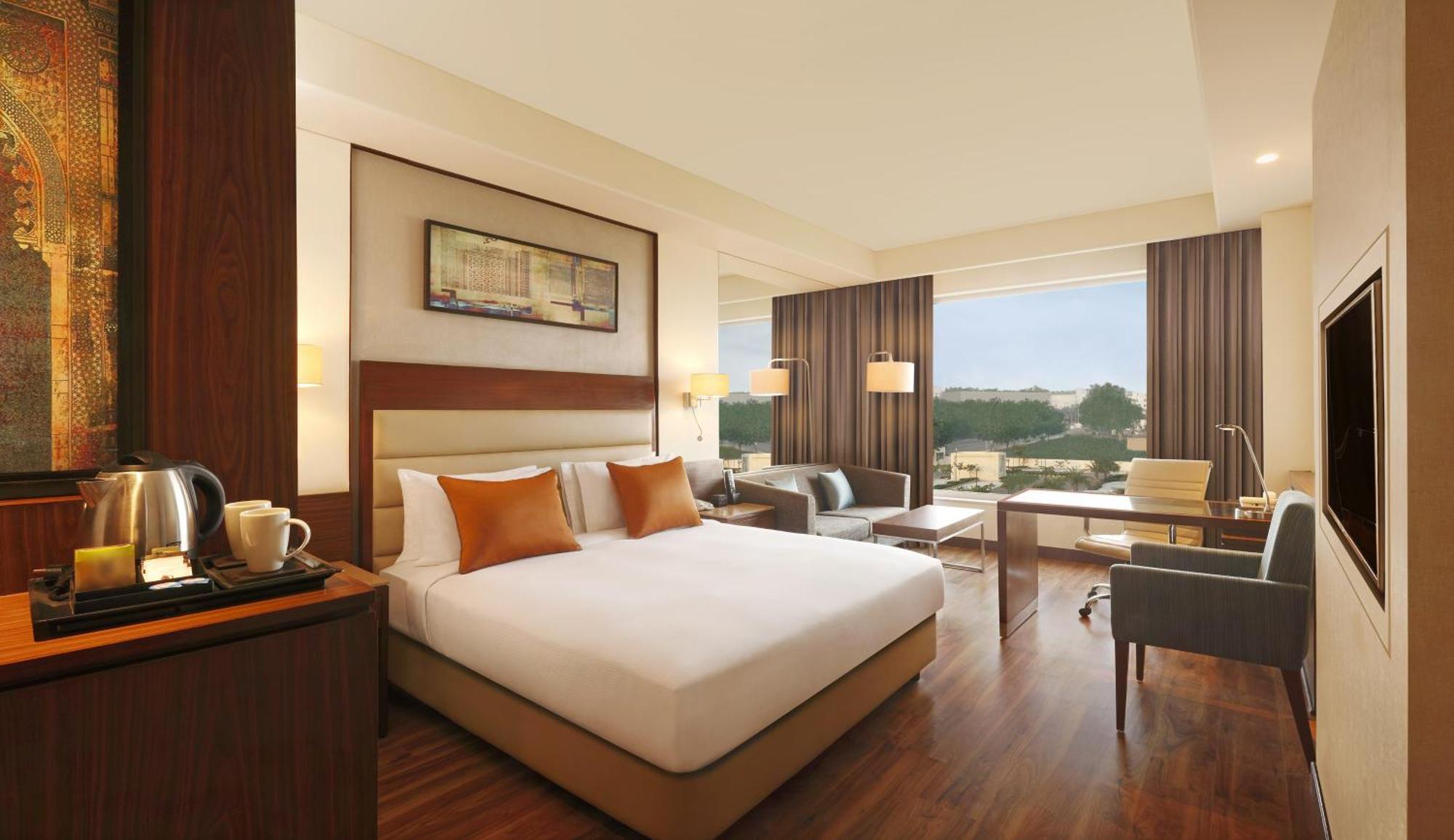 Zimmer mit Kingsize Bett