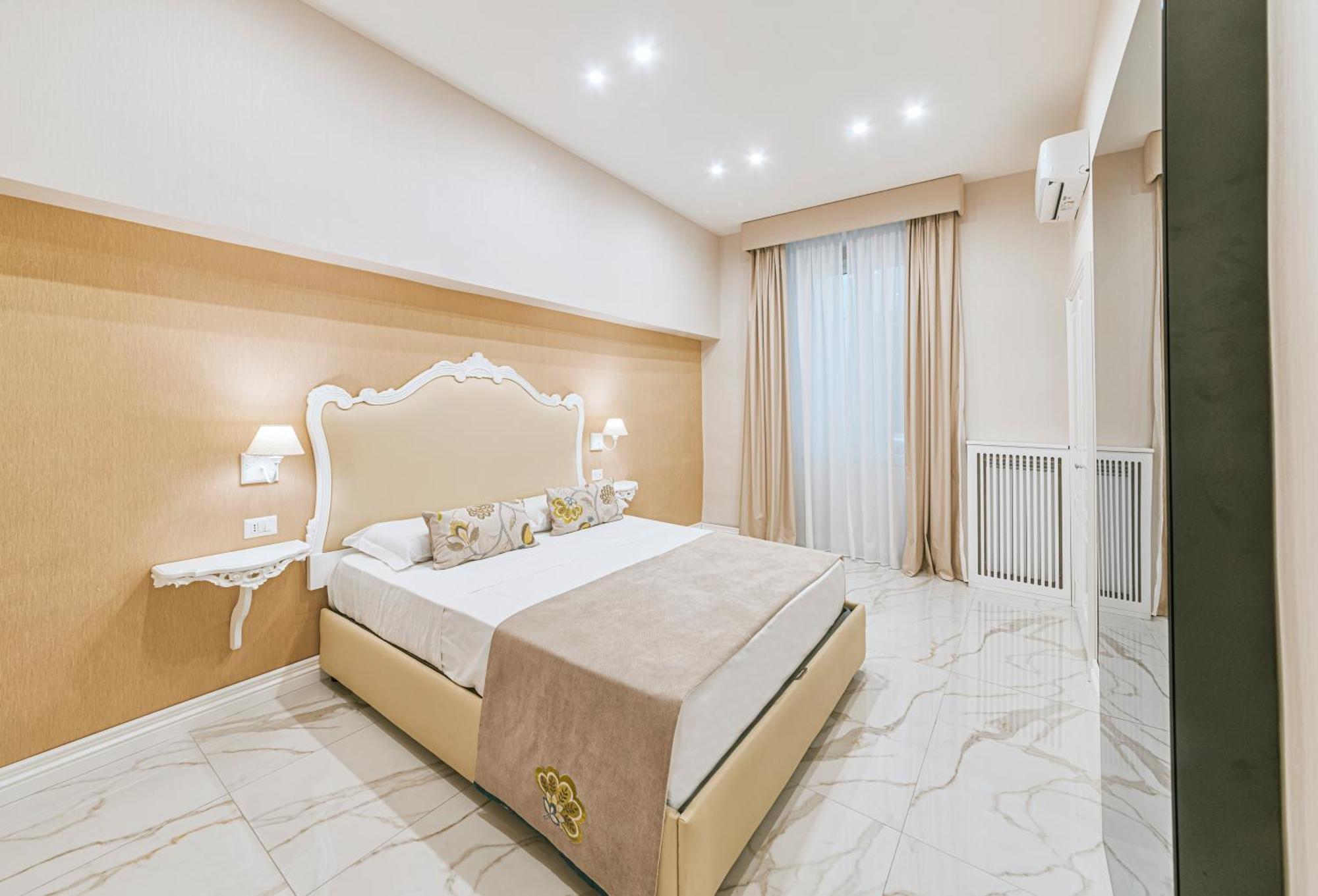 Deluxe Double Room with Bath