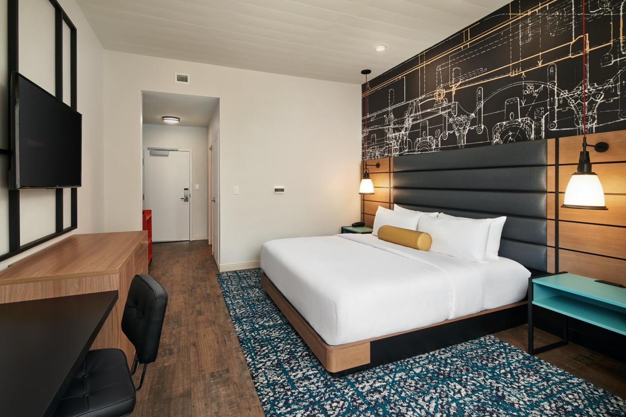 Premium King Room